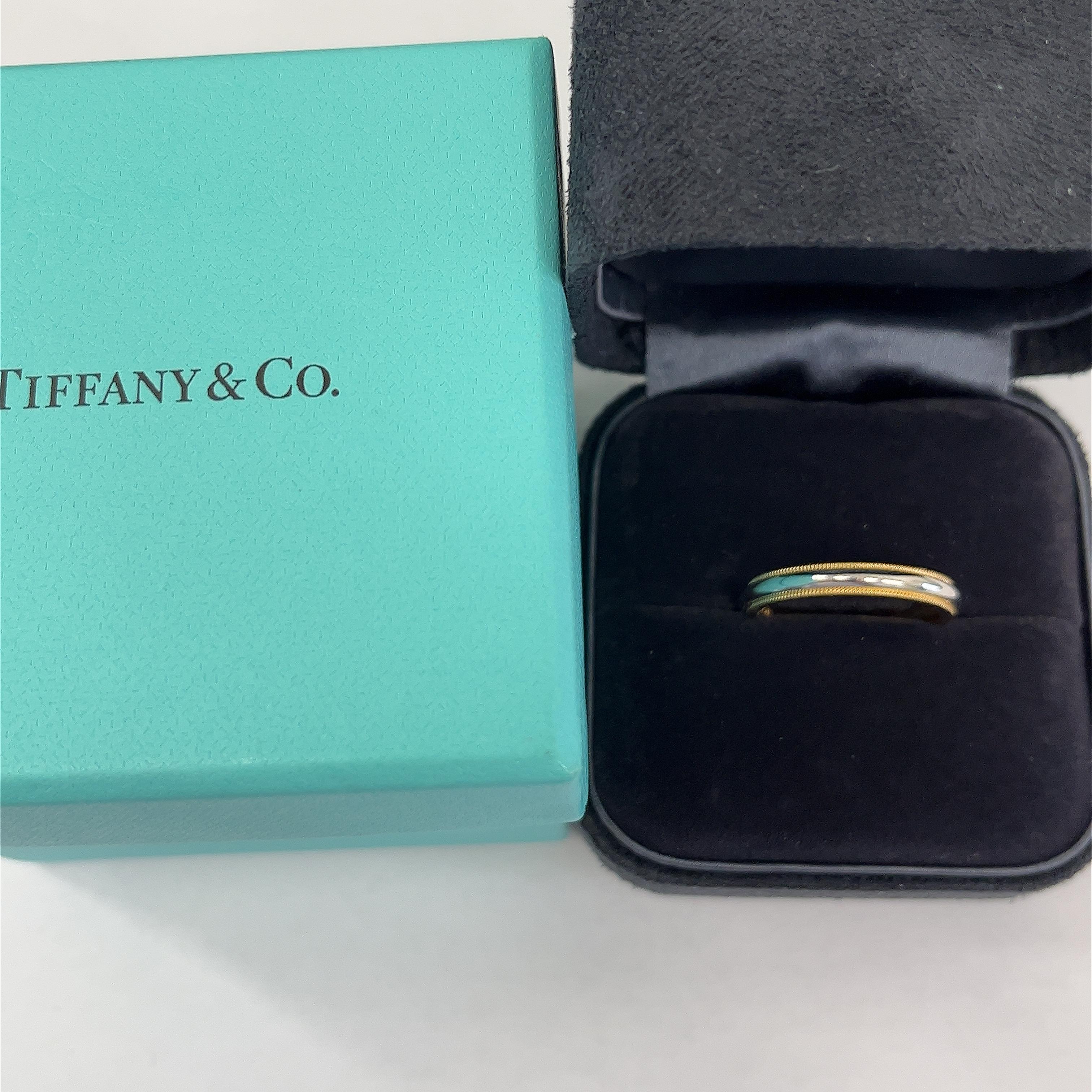 Women's or Men's Tiffany & Co. Milgrain two tone 18ct yellow gold and platinum wedding band 3.4mm For Sale