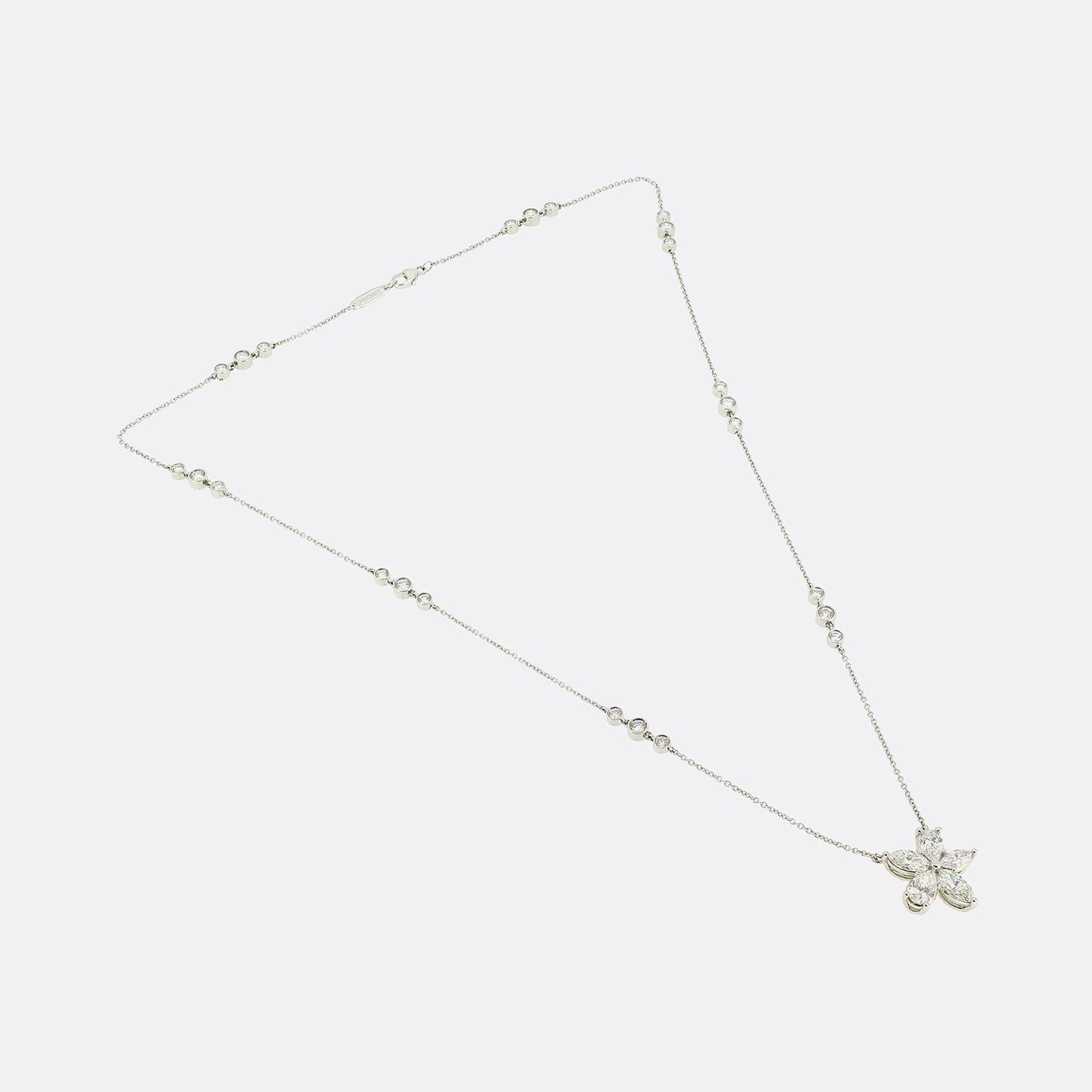 Taglio marquise Tiffany & Co. Collana Victoria con diamanti a grappolo misti in vendita