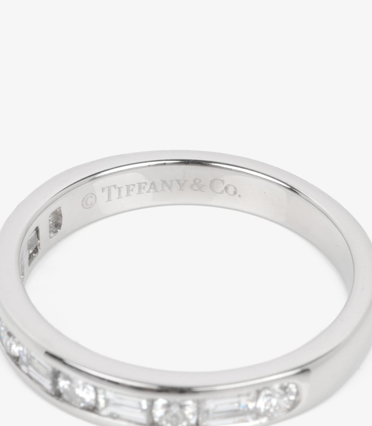 Tiffany & Co. Mixed Cut Diamond Half Eternity Ring en Excelente estado para la venta en Bishop's Stortford, Hertfordshire