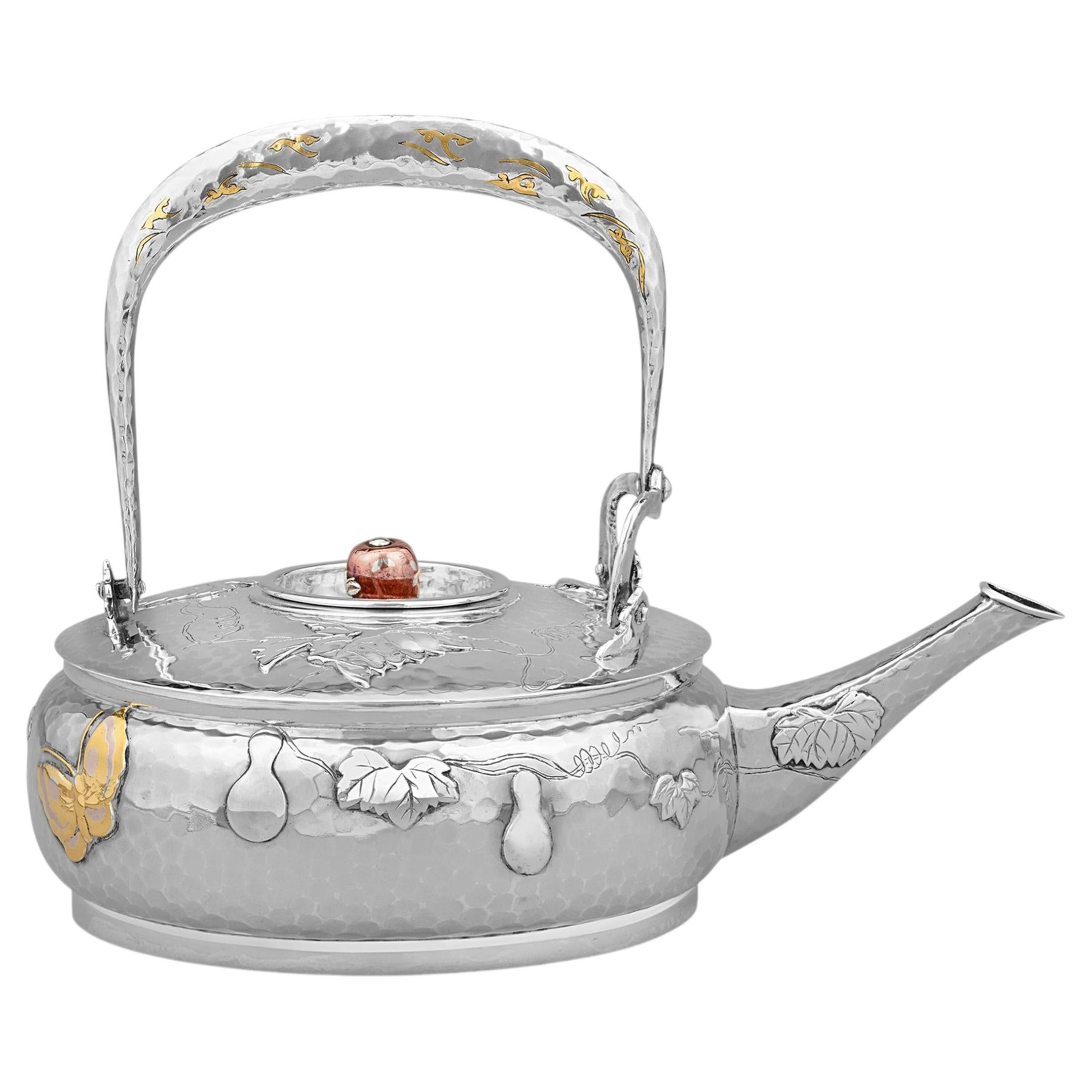 Tiffany & Co. Teiera in metallo misto
