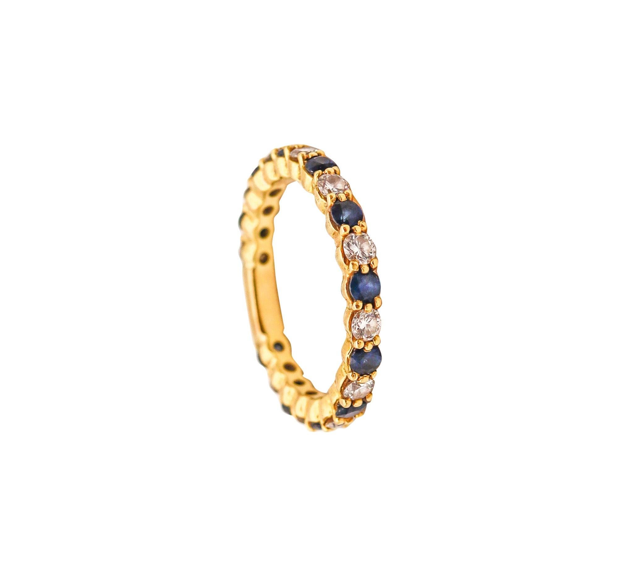 De las mujeres TIFFANY & CO. Anillo de eternidad modernista de oro de 18 quilates 1,32 quilates de zafiros y diamantes