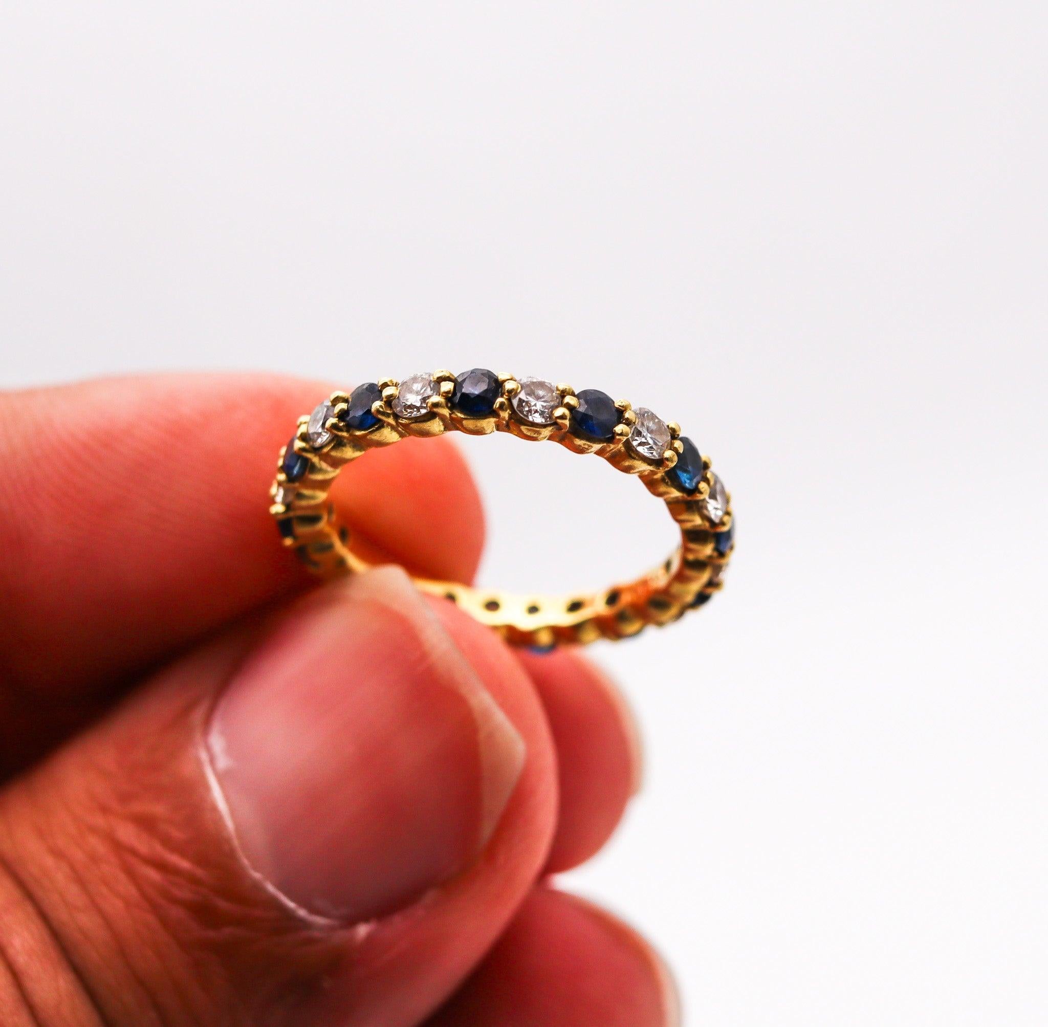 TIFFANY & CO. Anillo de eternidad modernista de oro de 18 quilates 1,32 quilates de zafiros y diamantes 1