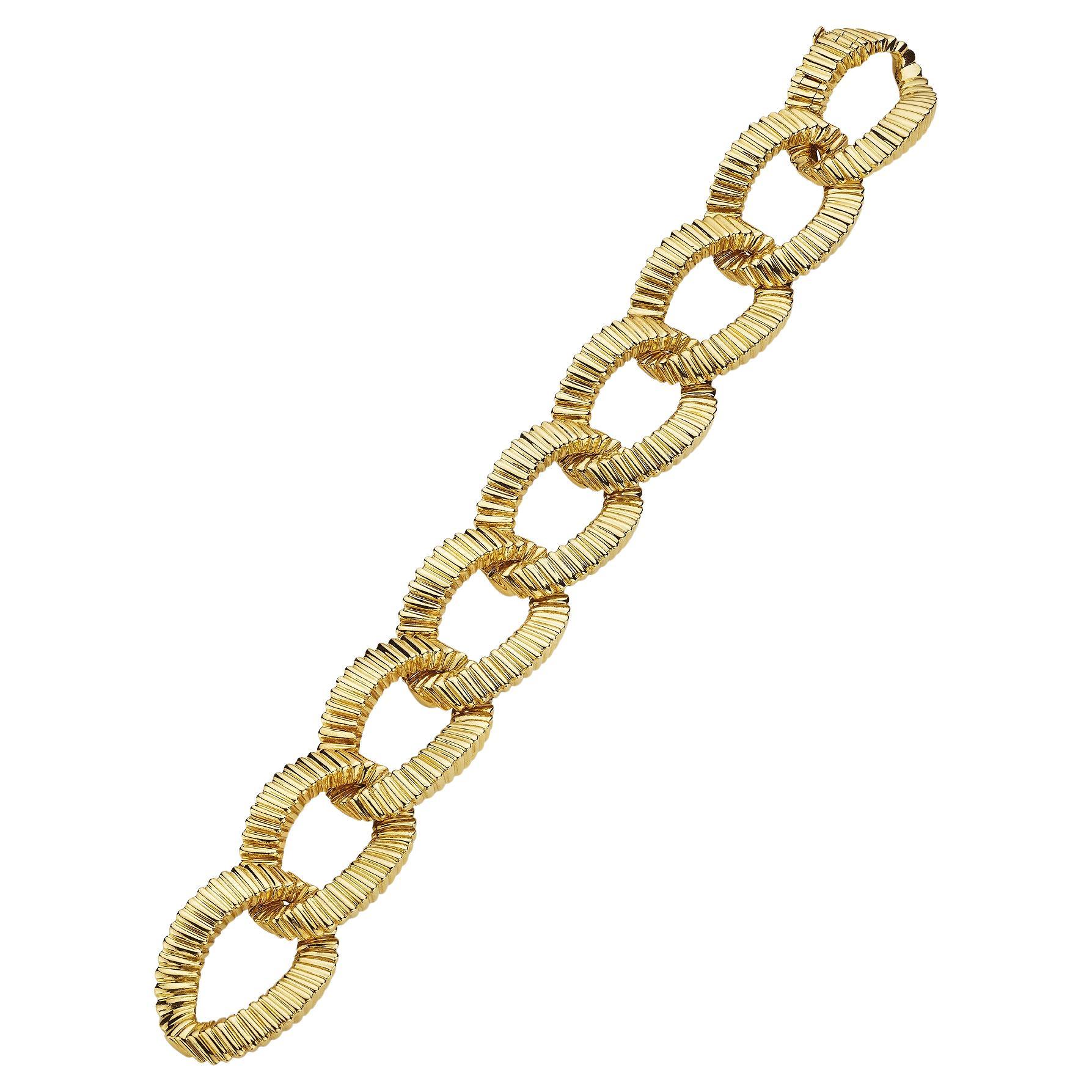 Tiffany & Co. Modernist Gold Textured Link Bracelet For Sale