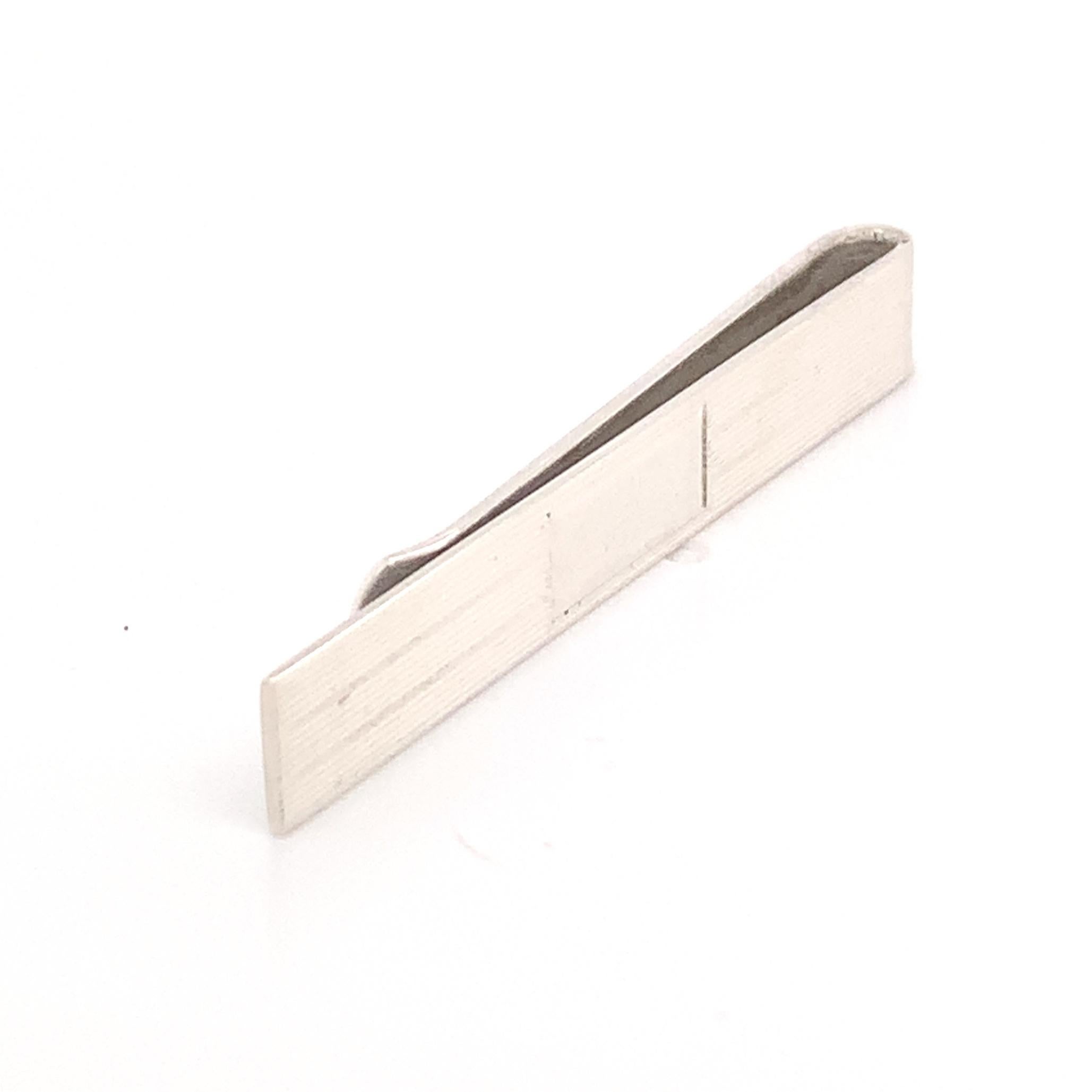 Tiffany & Co. Money Clip and Tie Clip Sterling Silver 925 TIF23

100% authentic guaranteed

Newly polished and looks like-new condition

We have taken many pictures at different angles for you to see how fabulous the condition of the money clip &