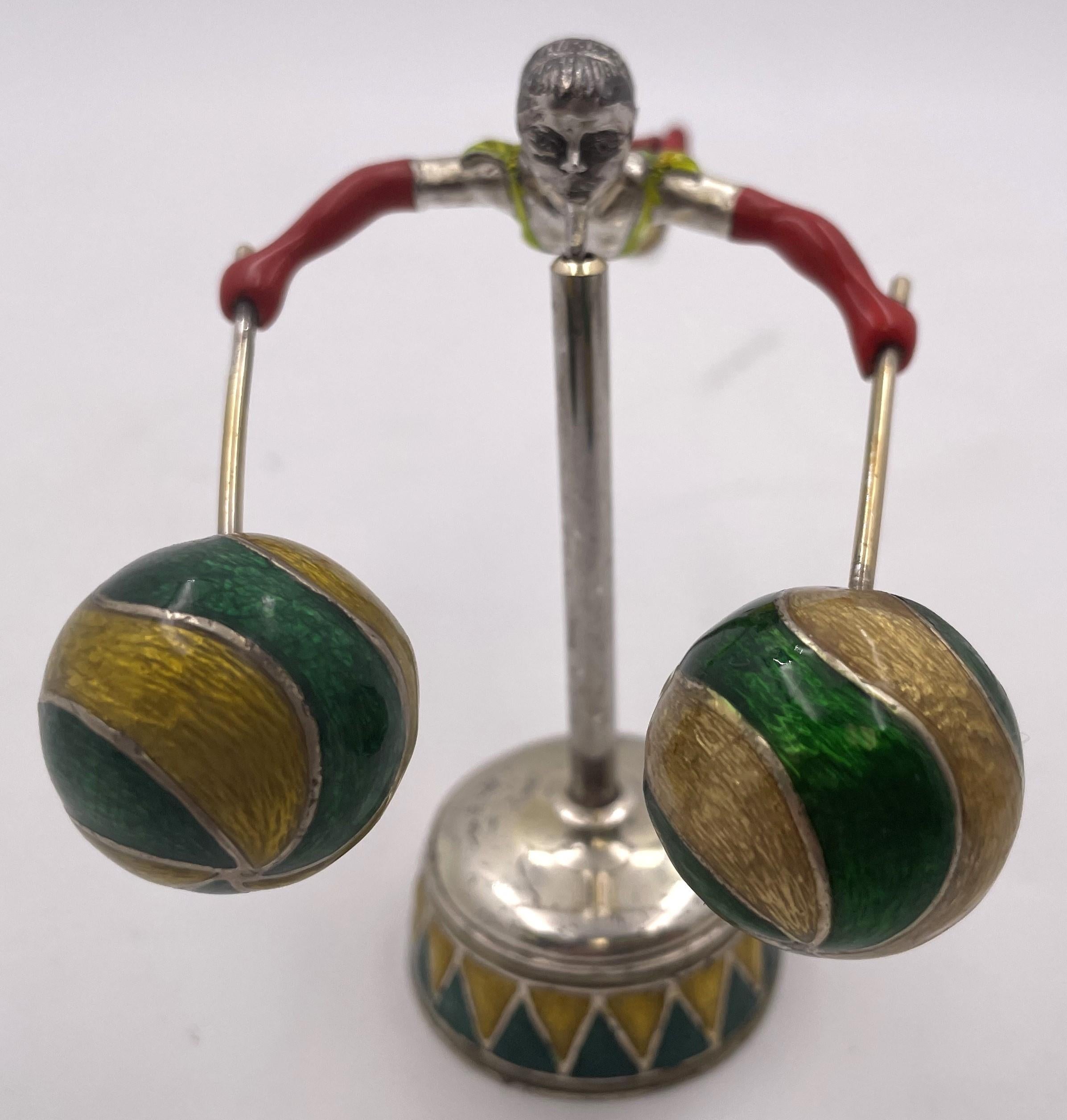 Americano Tiffany & Co. Set di 2 statuette del circo acrobatico A.A. Moore in argento e smalto in vendita