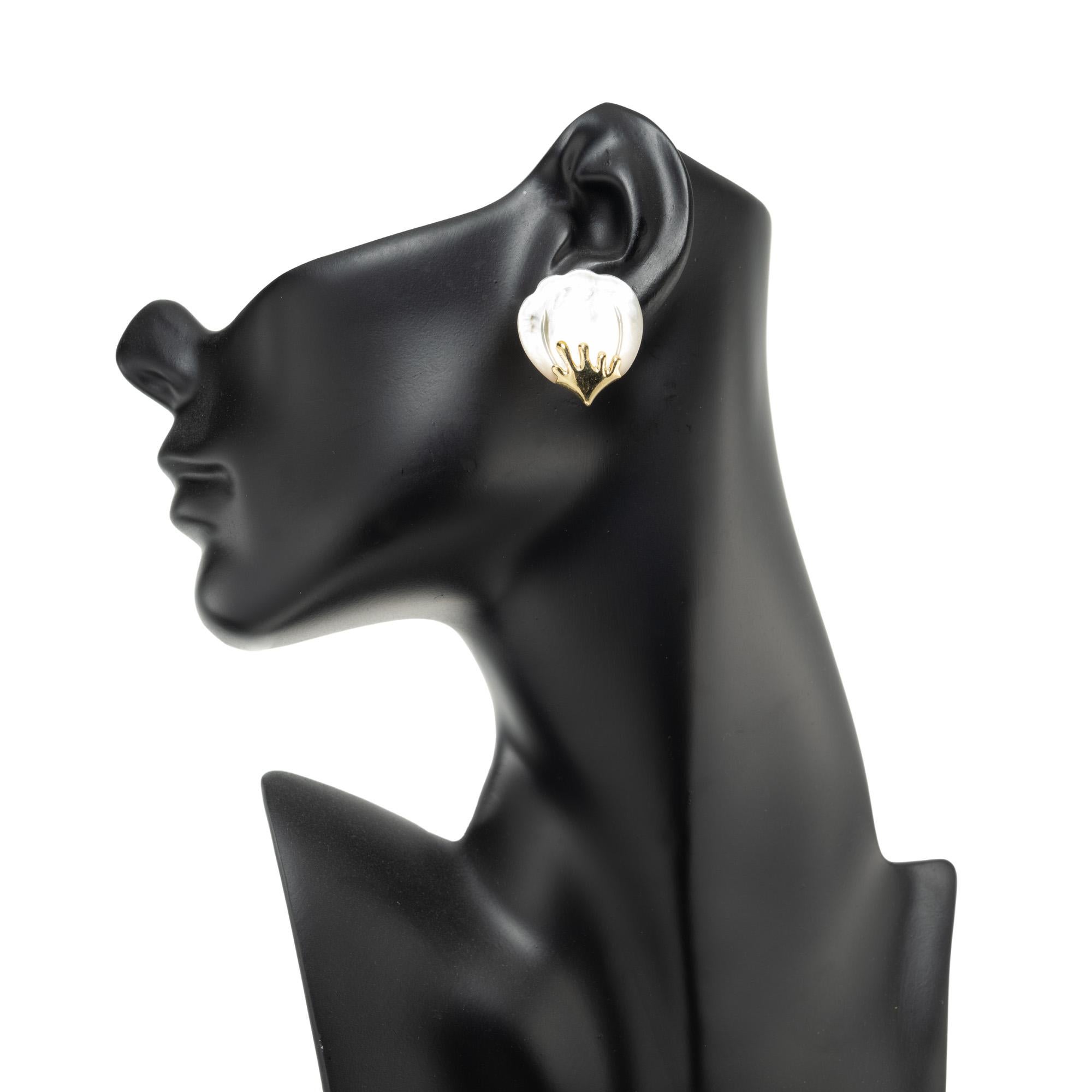 Women's Tiffany & Co Mother of Pearl Yellow Gold Clip Post Earrings