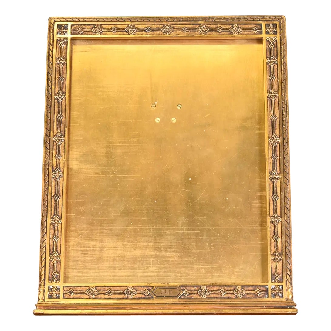 Tiffany & Co. Cornice grande in bronzo Doré di New York Art Nouveau in vendita