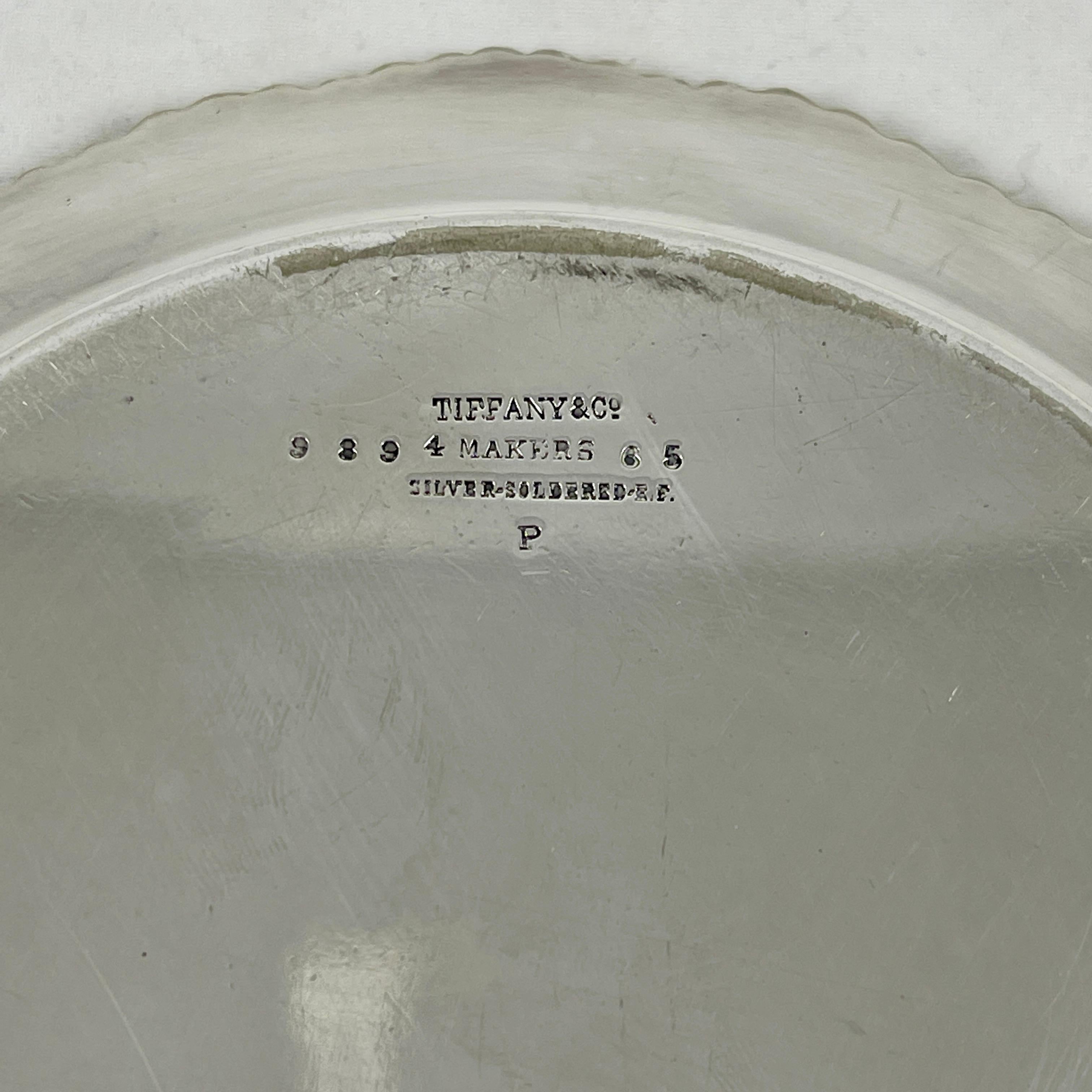 Americano Tiffany & Co. Sottobicchiere per bottiglie di vino in argento di New York con inserto in carta da parati in vendita