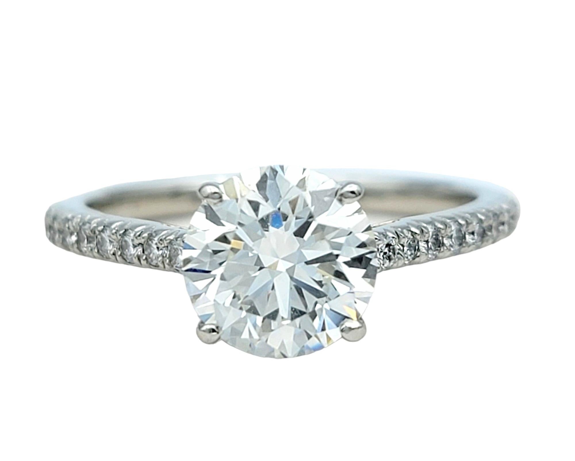 Taille ronde Tiffany & Co. Novo, bague de fiançailles solitaire en platine sertie de diamants de 1,46 carat en vente
