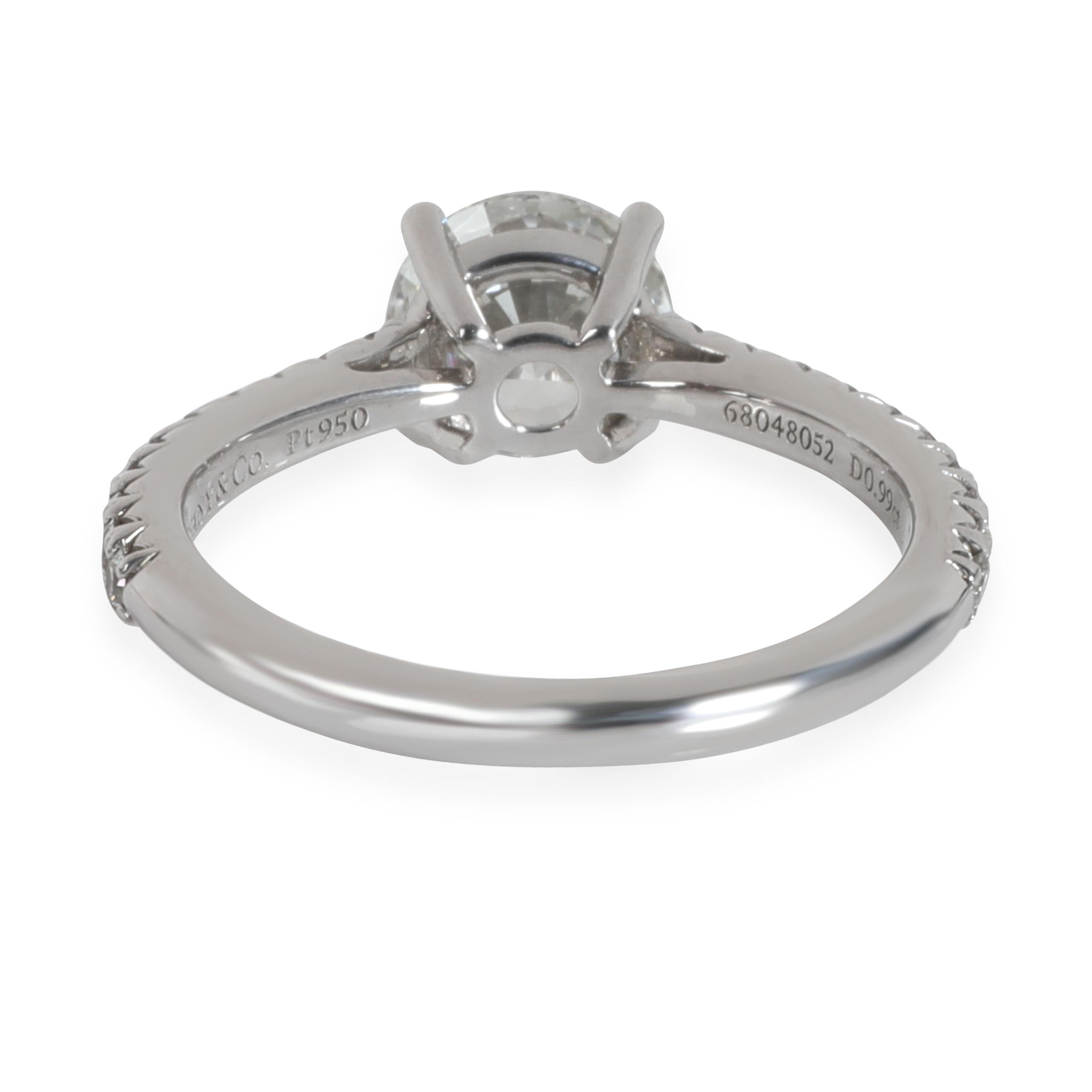 Tiffany & Co. Novo Diamond Diamond Engagement Ring in Platinum G VVS2 1.18 CTW

PRIMARY DETAILS
SKU: 110676

Condition Description: Retails for 15,000 USD. In excellent condition and recently polished. Ring size is 3.75.Comes with Box;Valuation