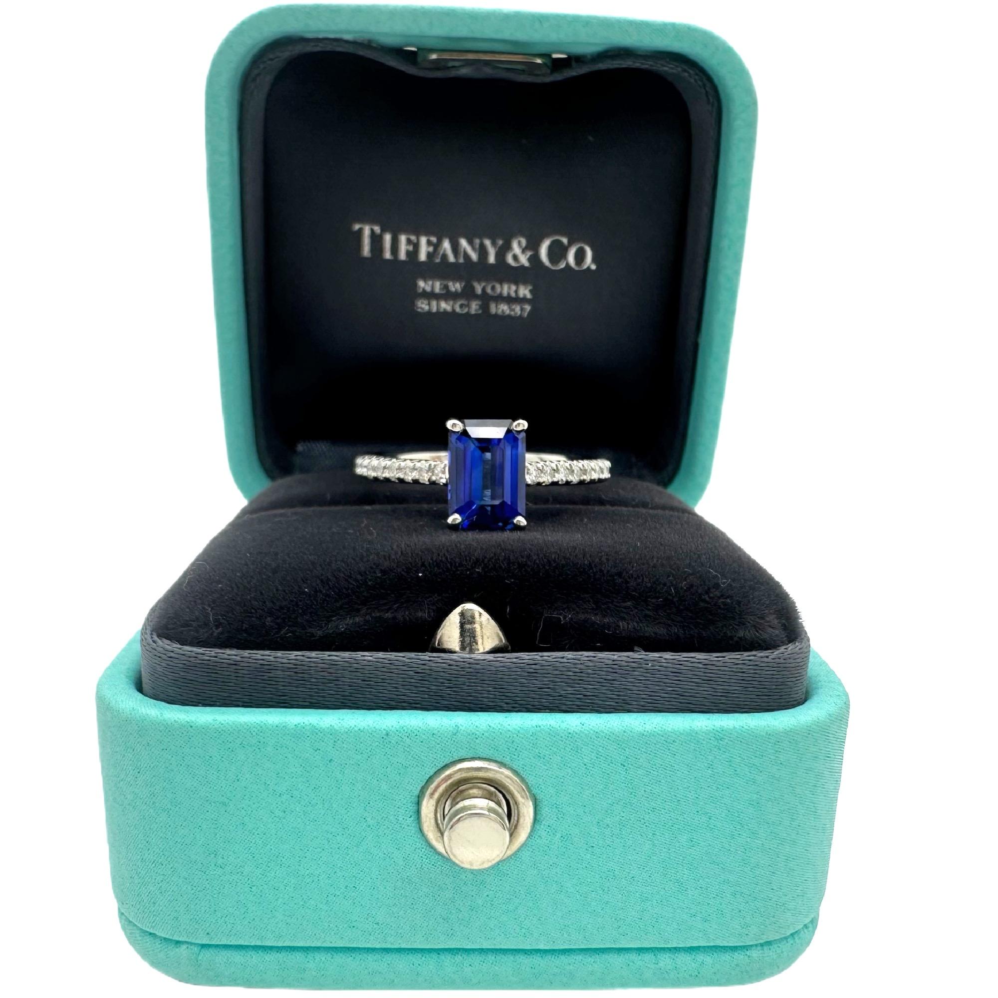 emerald-cut sapphire ring tiffany