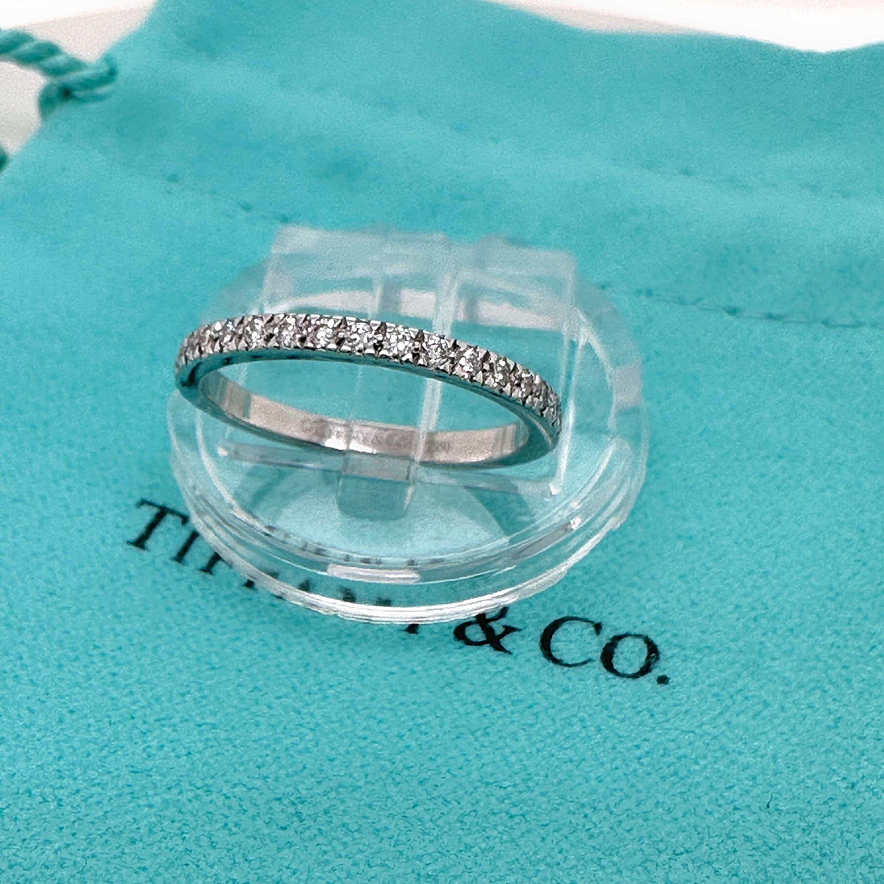 Tiffany & Co Novo Ehering aus Platin mit Vollkreis-Diamant im Angebot 6