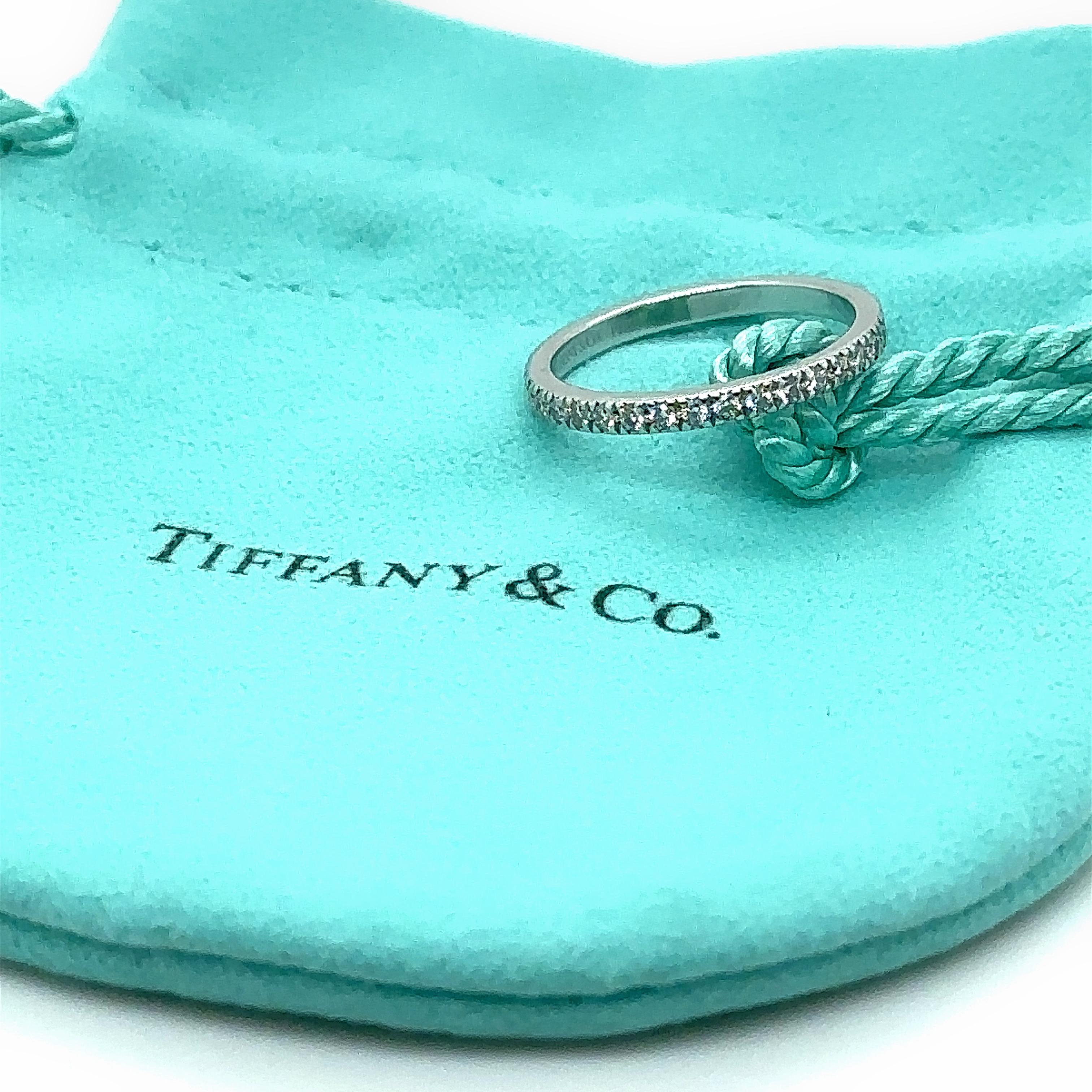 Tiffany & Co Novo Ehering aus Platin mit Vollkreis-Diamant im Angebot 2