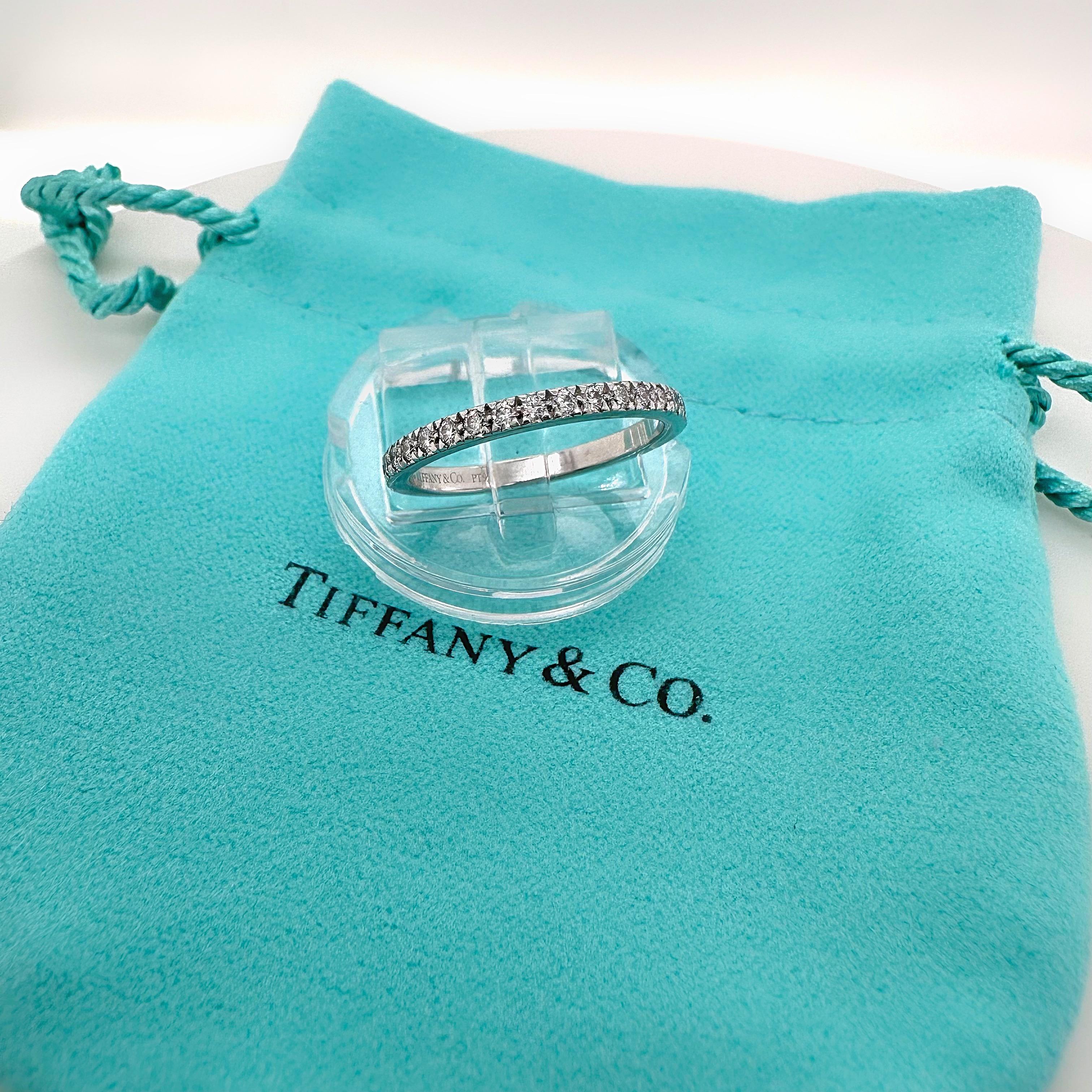 Tiffany & Co Novo Ehering aus Platin mit Vollkreis-Diamant im Angebot 4