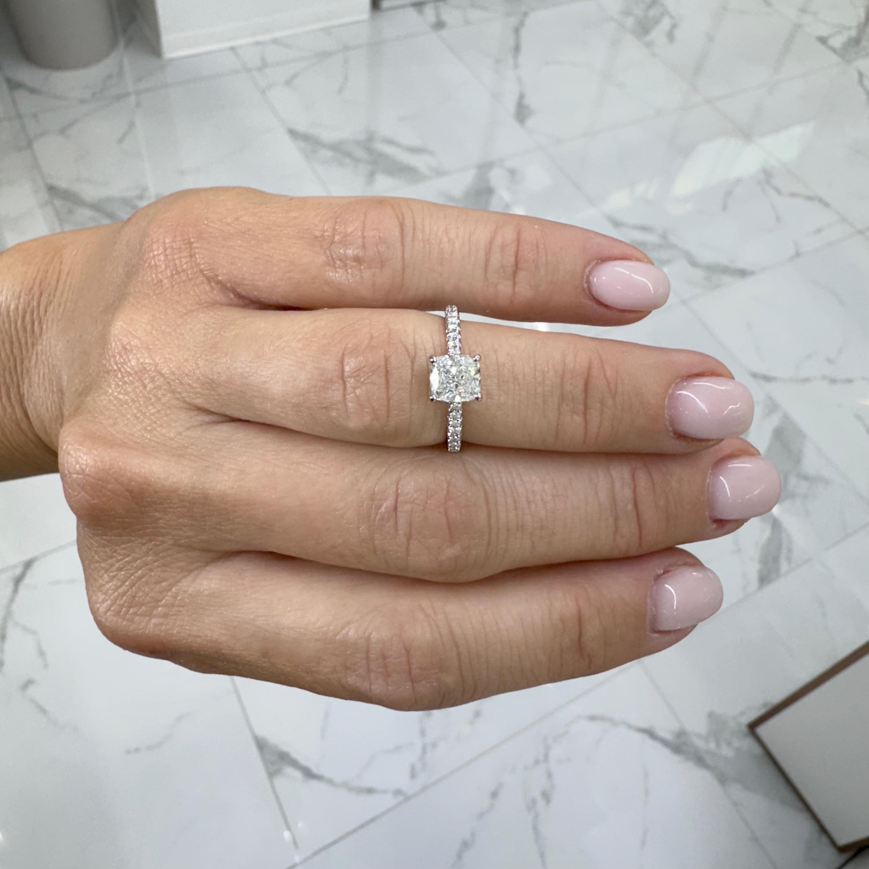 Tiffany & Co. Novo Platin 1,03 Karat Kissenschliff H VVS1 Diamant-Verlobungsring 4