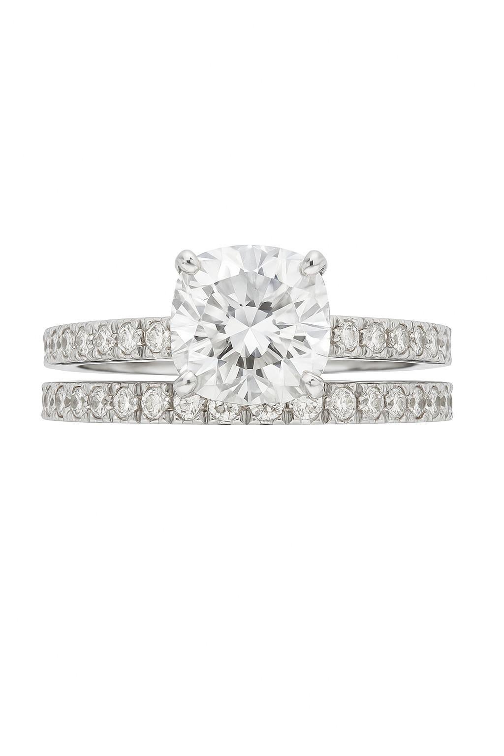 Taglio cuscino Tiffany & Co. Anello di fidanzamento con diamante taglio cuscino Novo in platino in vendita