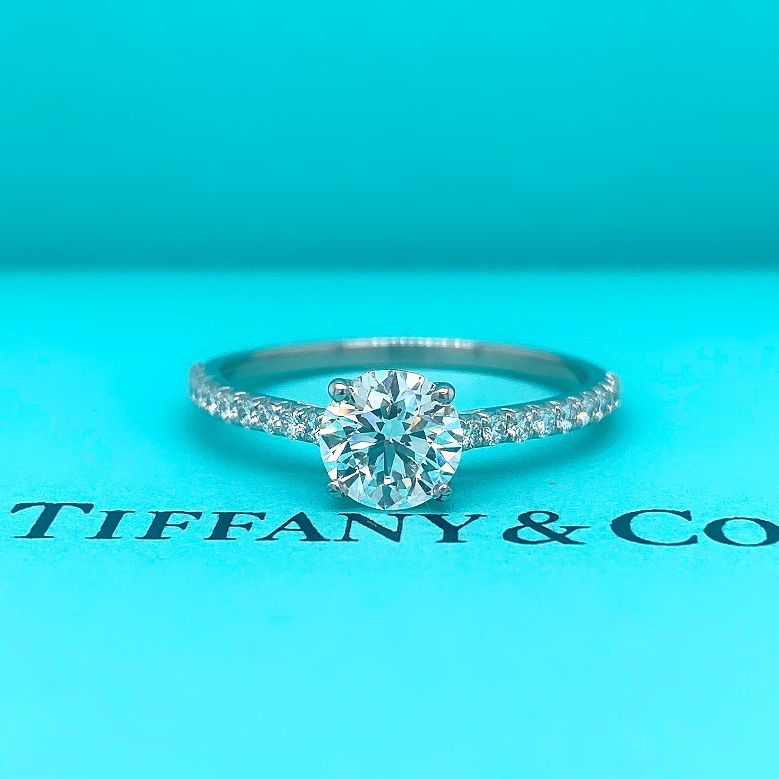 Tiffany & Co. Verlobungsring aus Platin mit rundem Novo-Diamant 1,10 Tcw 7