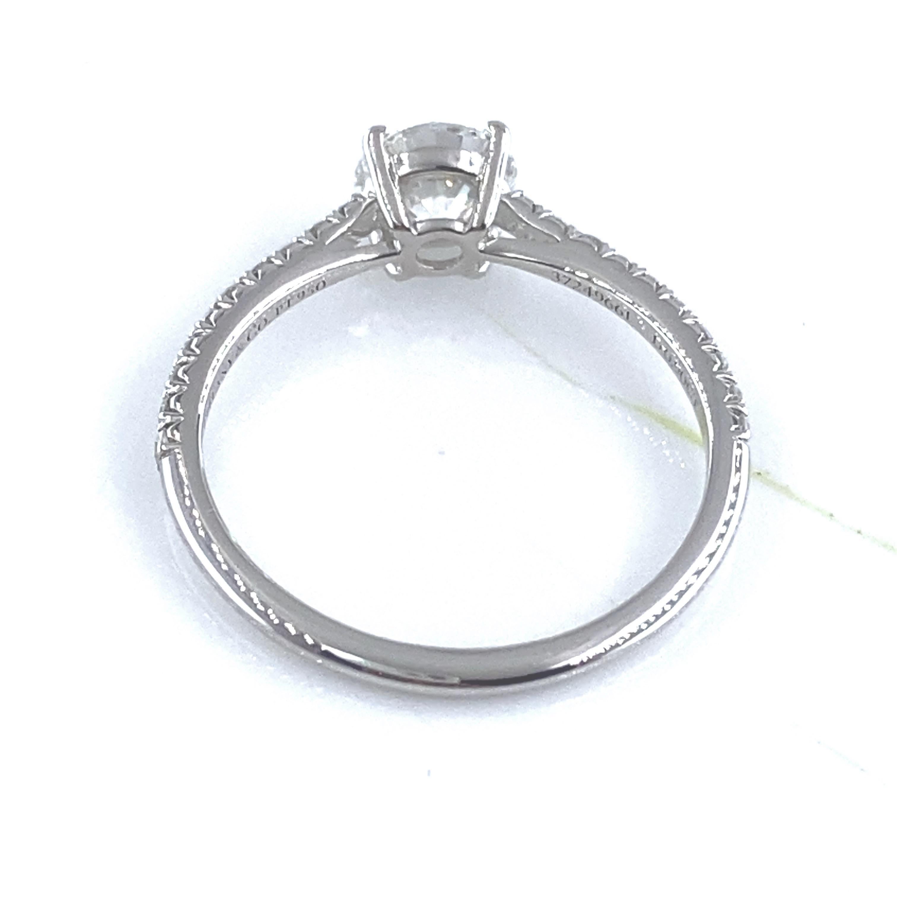 Tiffany & Co. Verlobungsring aus Platin mit rundem Novo-Diamant 1,10 Tcw 9