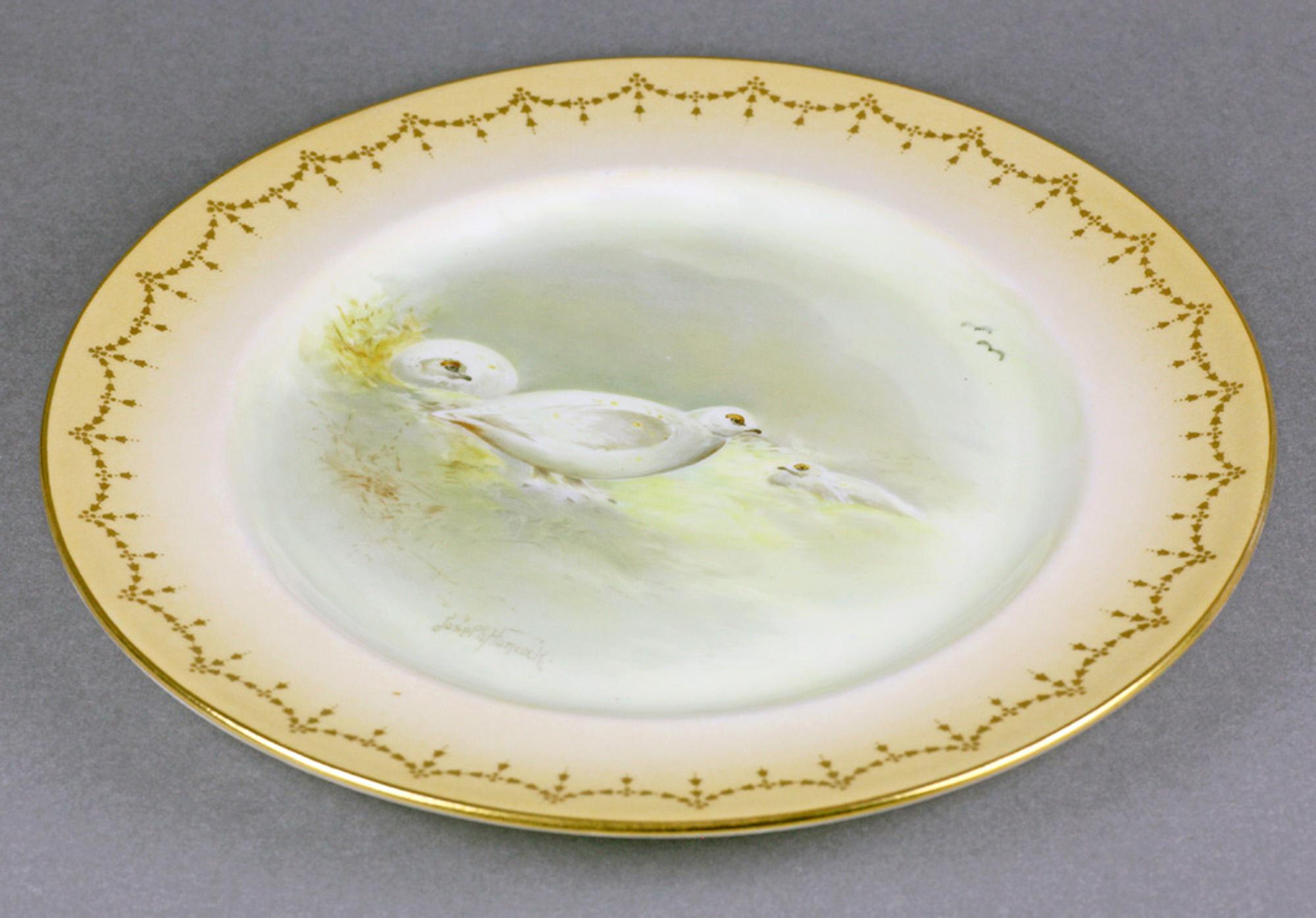 20ième siècle Assiette en porcelaine peinte Royal Doulton Ptarmigan de Joseph Hancock pour Tiffany & Co NY en vente