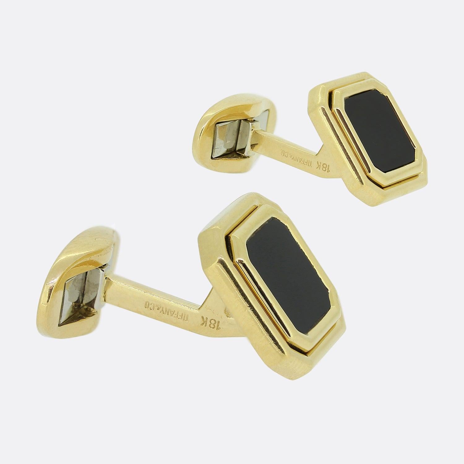 Tiffany & Co. Onyx-Manschettenknöpfe (Ungeschliffen) im Angebot