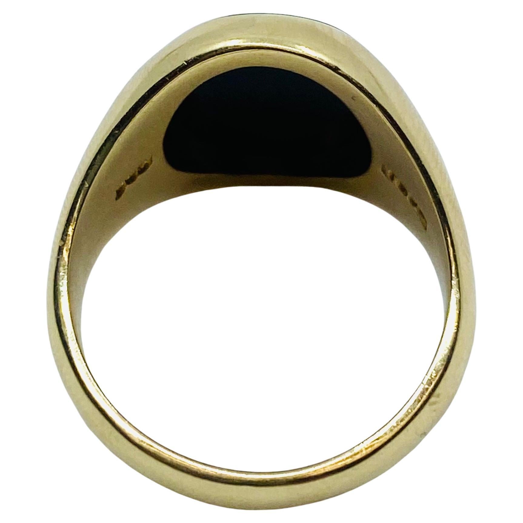 Tiffany & Co. Onyx Vintage Gold Signet Ring In Good Condition For Sale In Beverly Hills, CA