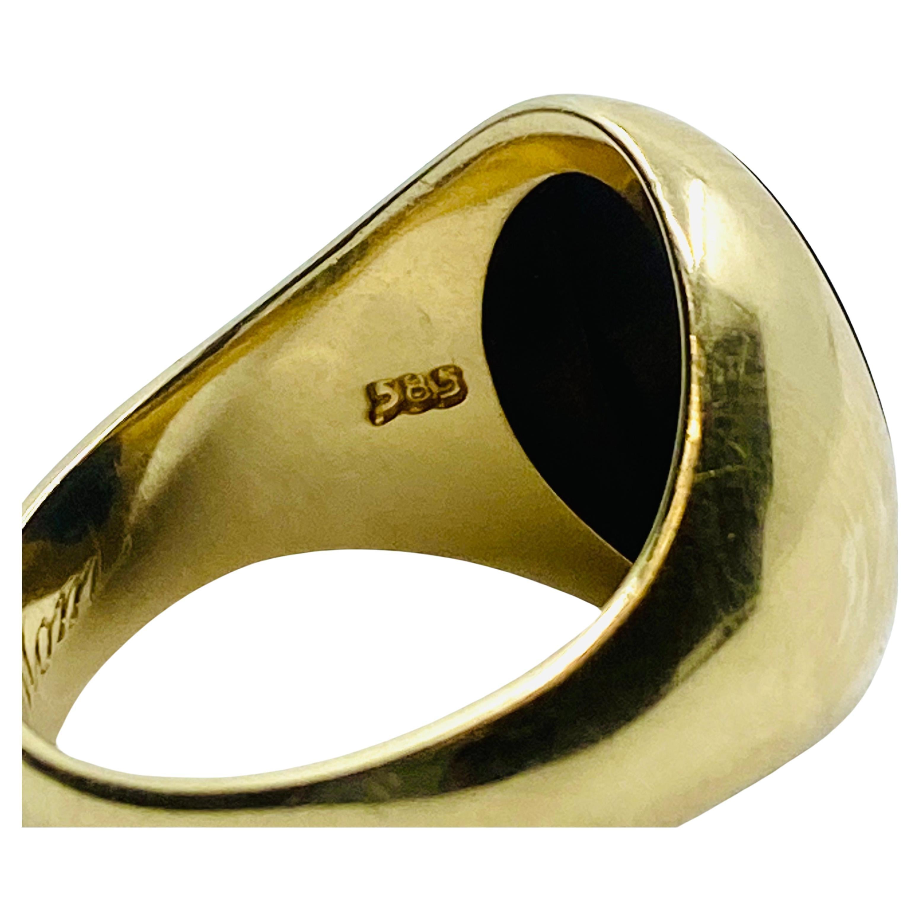 Tiffany & Co. Onyx Vintage Gold Signet Ring For Sale 1