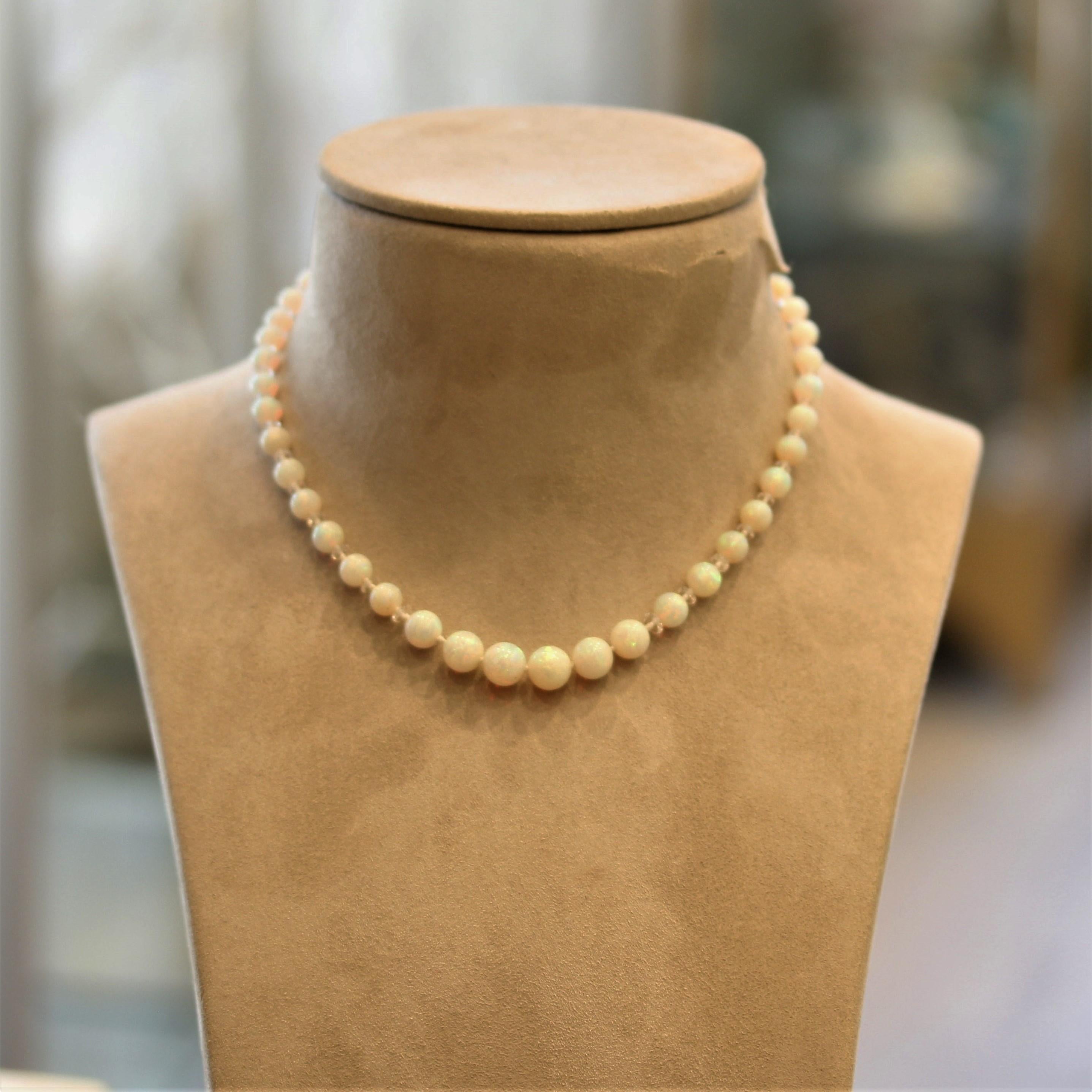 Tiffany & Co. Halskette aus Gold mit Opalperlen, Diamanten und Kristallen 3