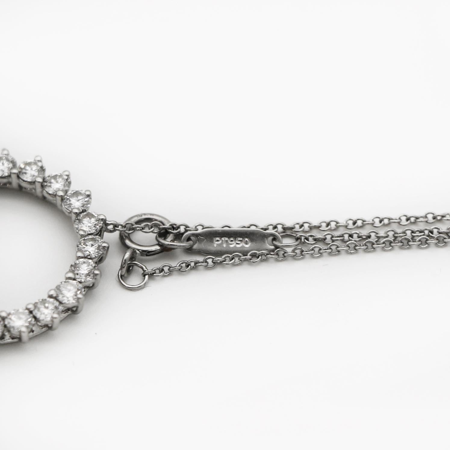 Tiffany & Co. Collier à pendentif moyen en platine avec diamants en forme de cercle ouvert Pour femmes en vente