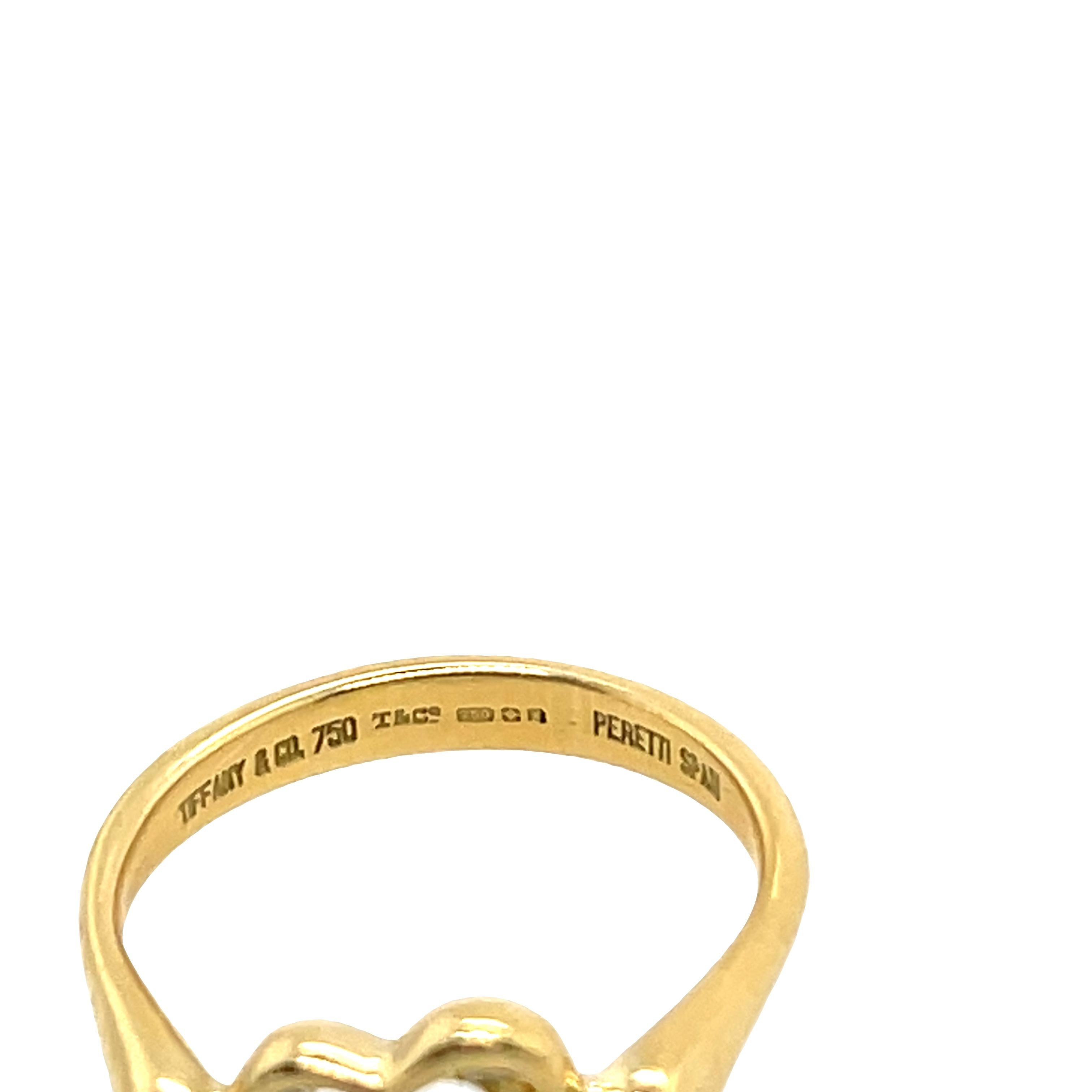 Tiffany & Co. Open Heart Diamond Ring in 18ct Yellow Gold en Excelente estado para la venta en London, GB