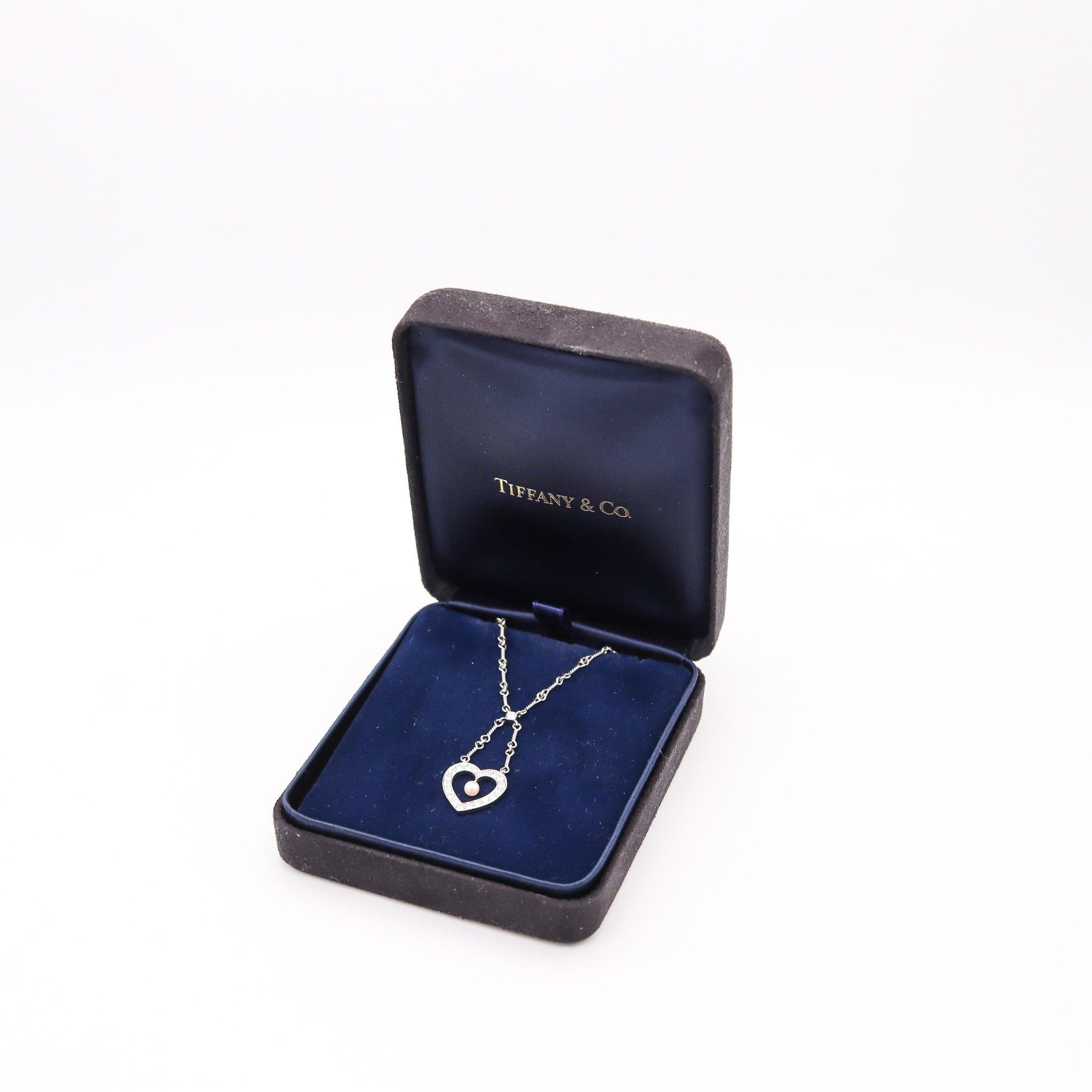 Moderno TIFFANY & CO. Collana a cuore aperto in platino con diamanti VS e perle in vendita