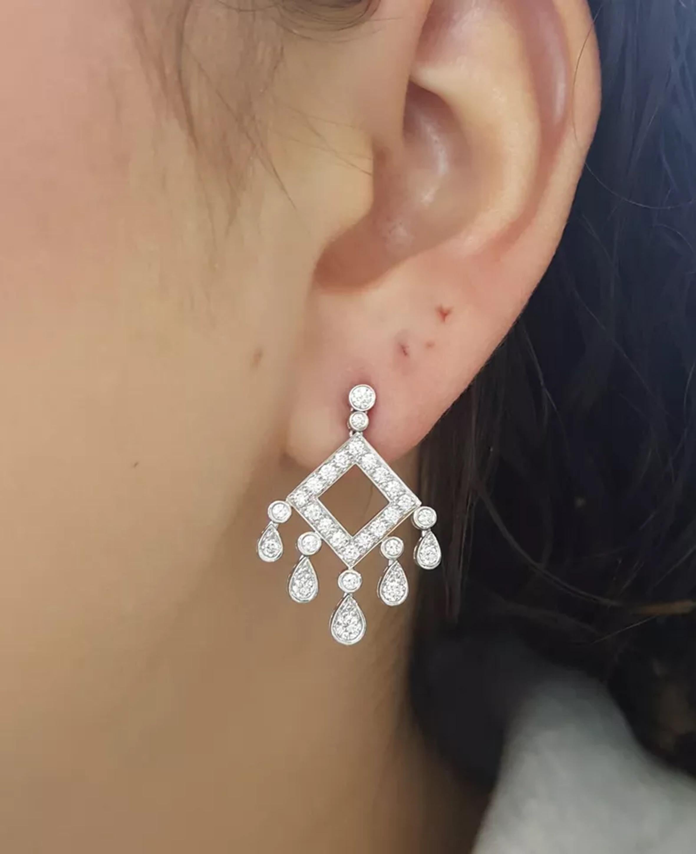 Tiffany & Co. Open Square Legacy Chandelier Diamond Earrings In Excellent Condition For Sale In Chicago, IL
