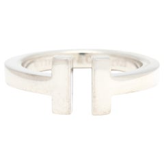 Anillo Tiffany & Co con vástago cuadrado abierto, plata de ley, talla 6