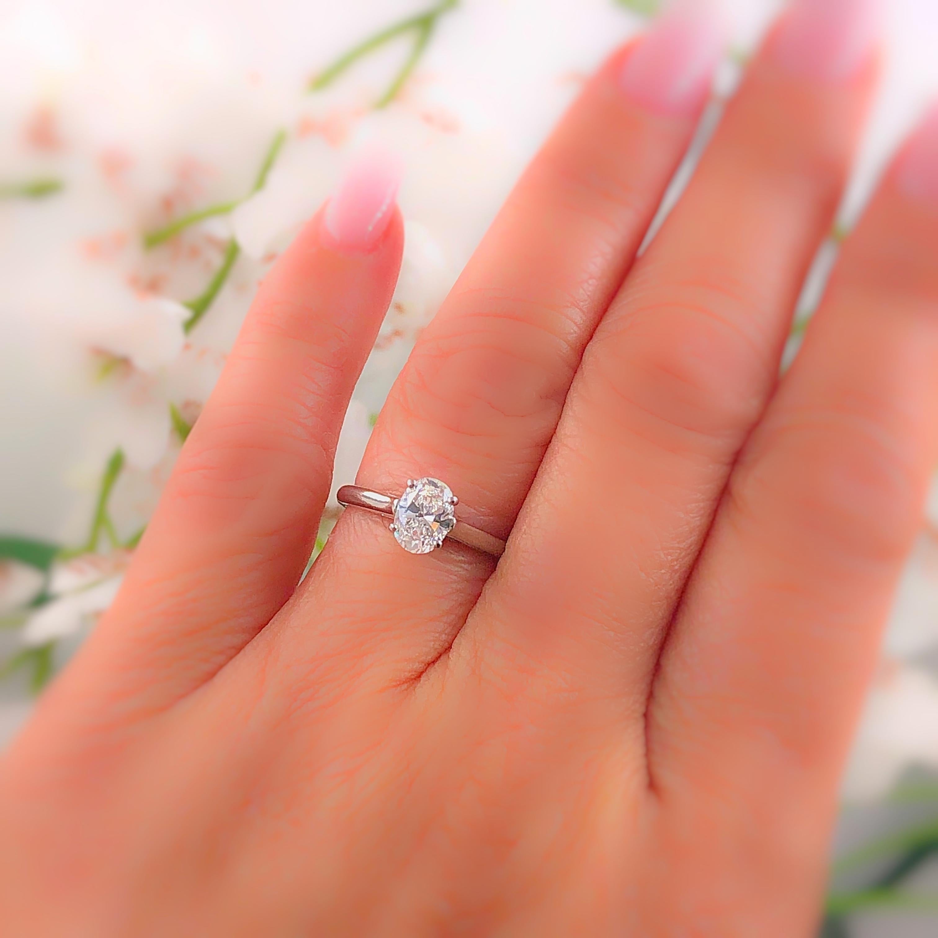 Tiffany & Co. Oval Diamond 0.66 Carat E VVS2 Solitaire Engagement Ring Platinum In Excellent Condition In San Diego, CA