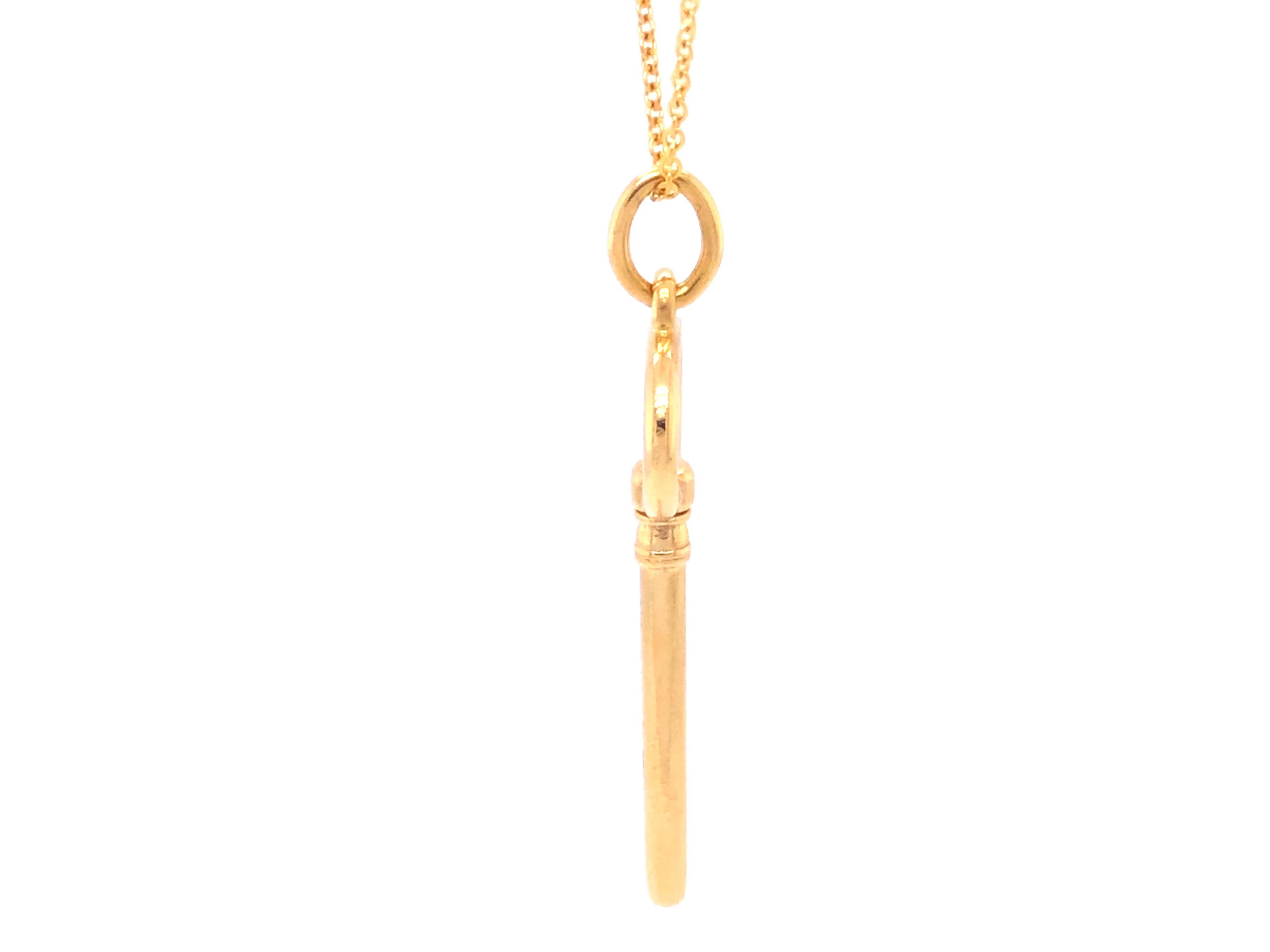 Women's or Men's Tiffany & Co. Oval Key Pendant and Chain, 18k Yellow Gold