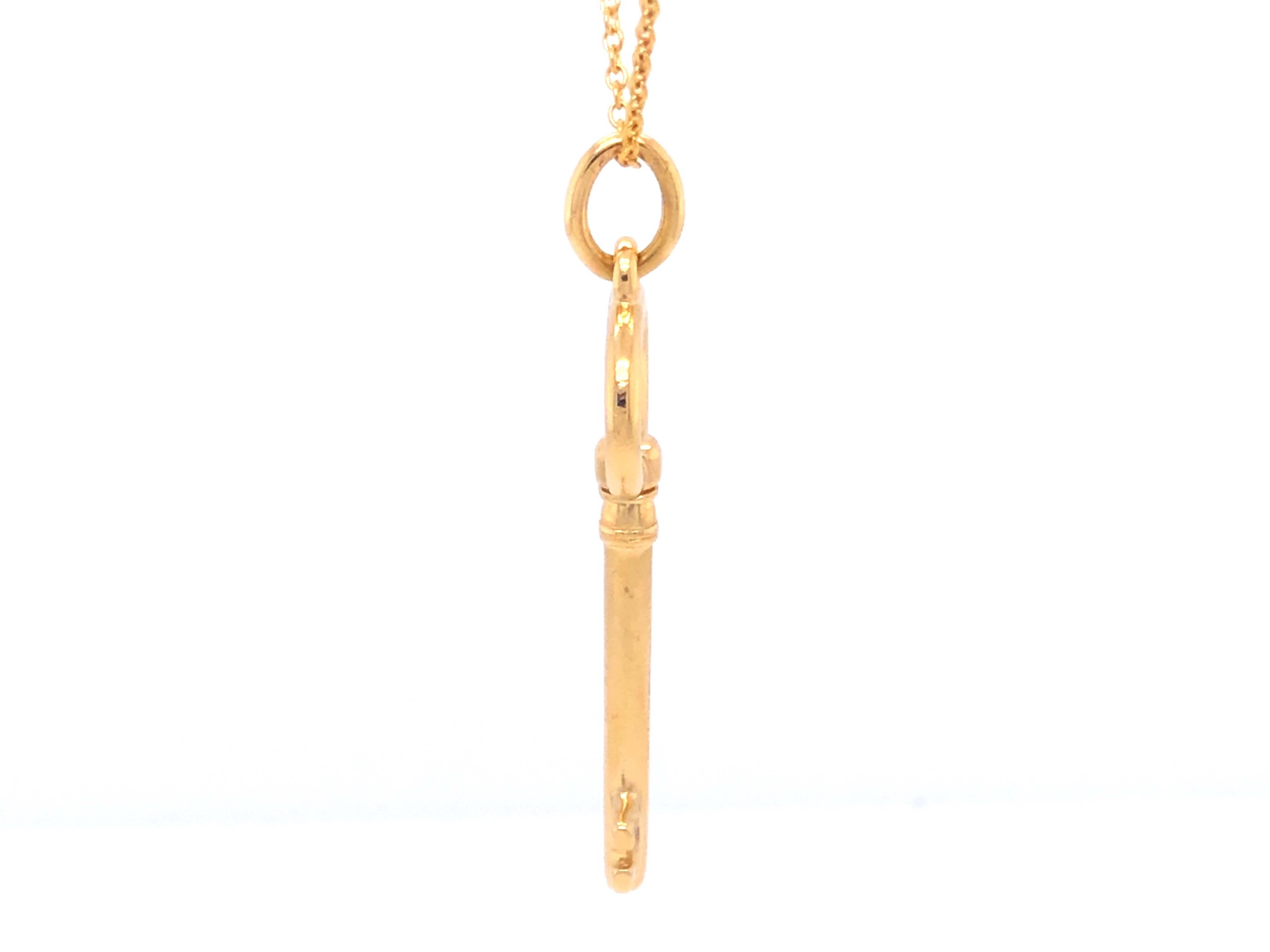 Tiffany & Co. Oval Key Pendant and Chain, 18k Yellow Gold 1