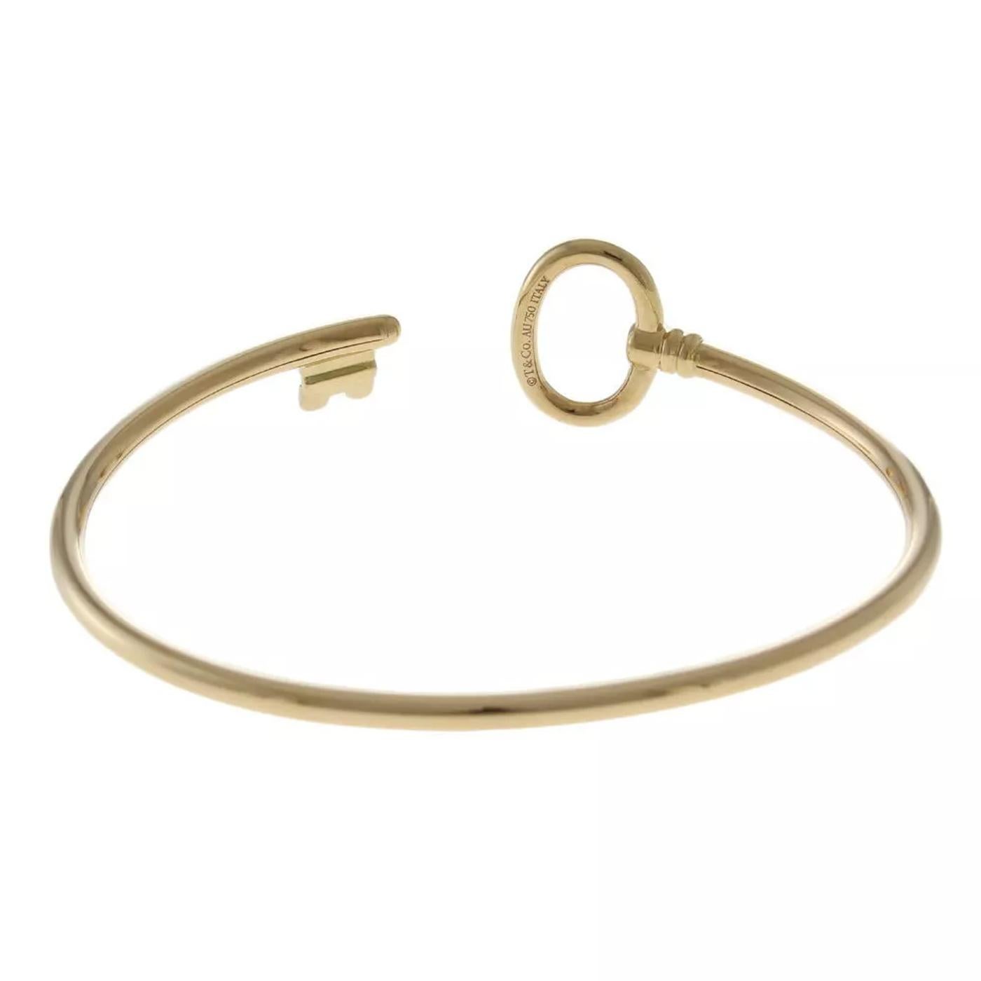 Tiffany & Co. Oval Key Wire Bracelet 18K Pink Gold Women's Bangle In Excellent Condition For Sale In Aventura, FL