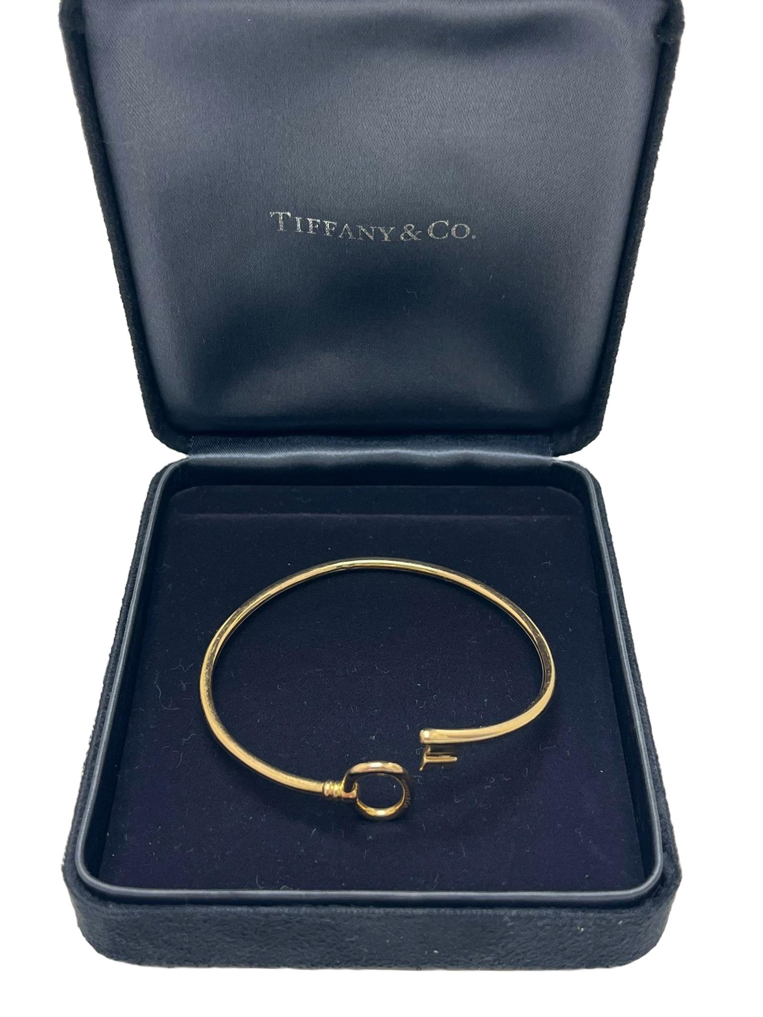 Tiffany & Co. Oval Key Wire Bracelet 18K Pink Gold Women's Bangle For Sale 5