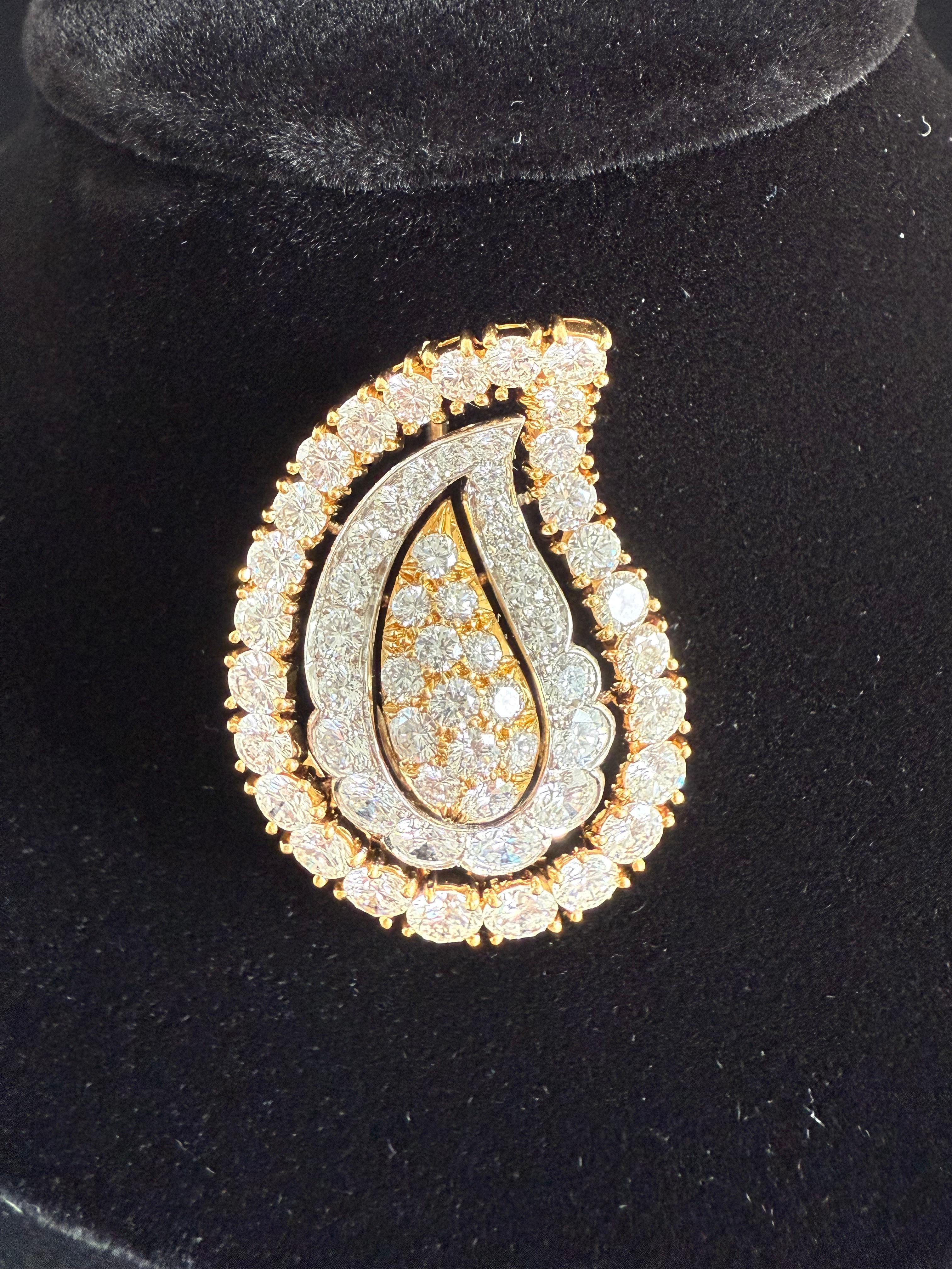 Tiffany & Co  Paisley Diamond brooch In Good Condition For Sale In Beverly Hills, CA