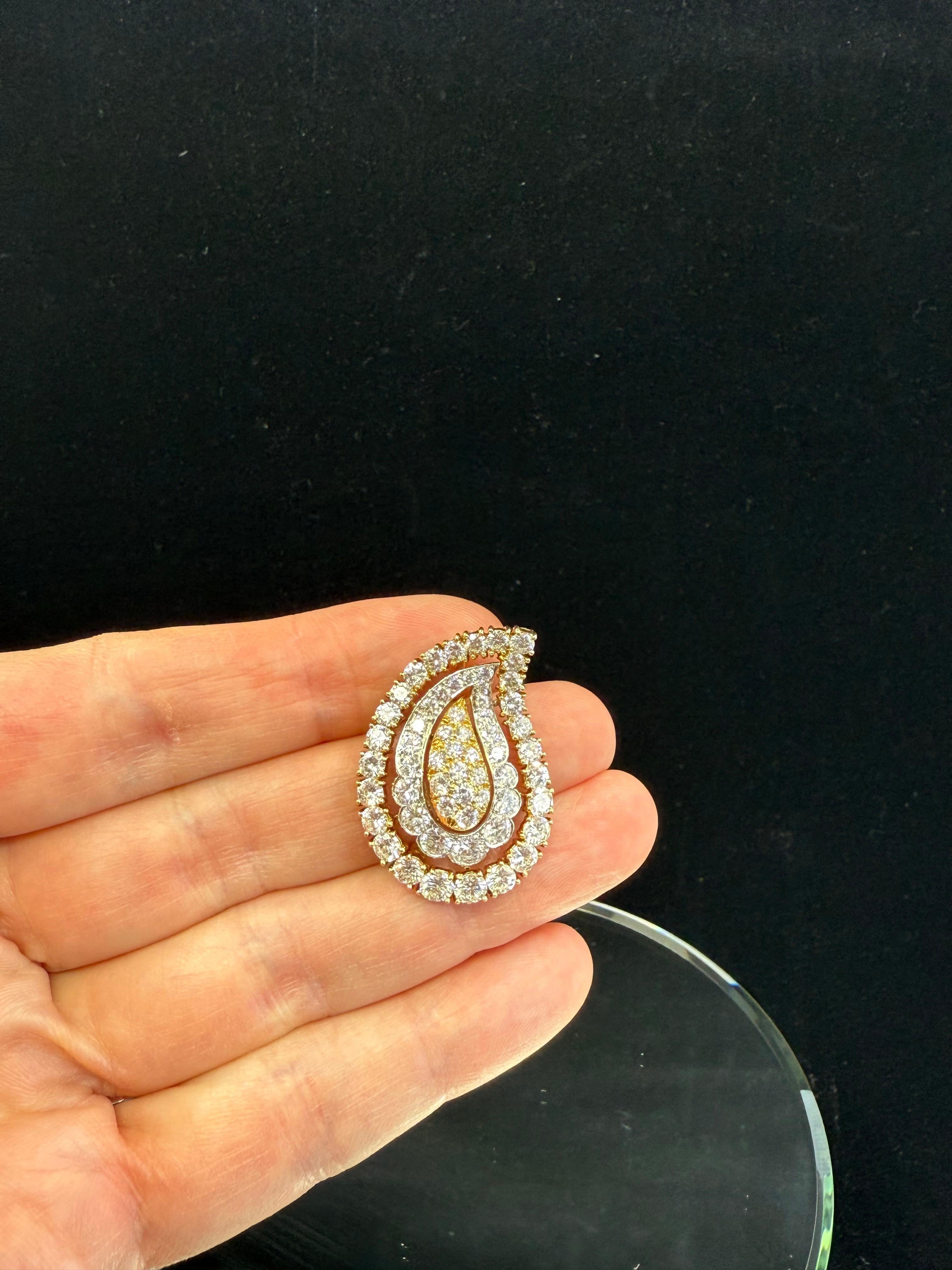 Women's or Men's Tiffany & Co  Paisley Diamond brooch For Sale