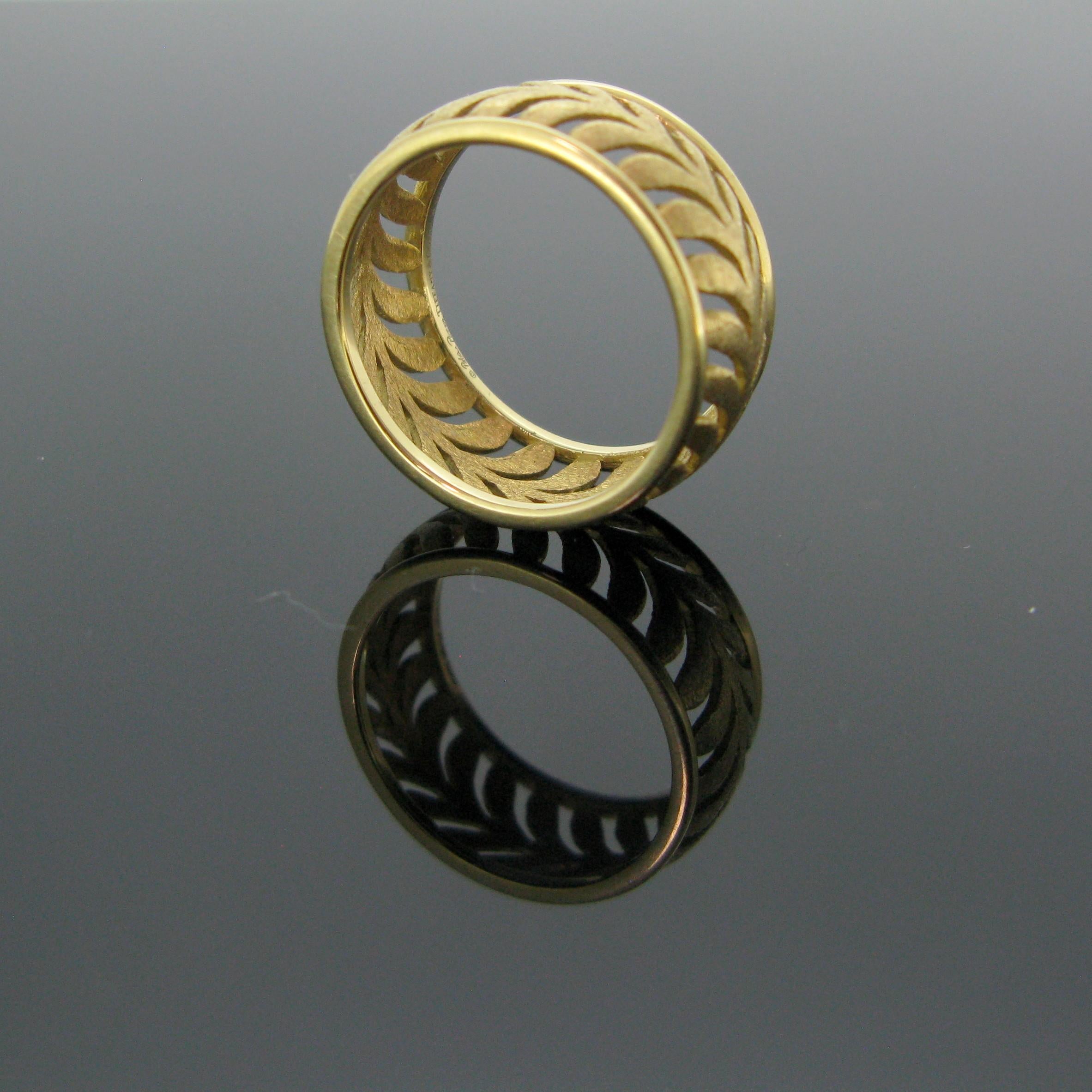 palm leaf ring