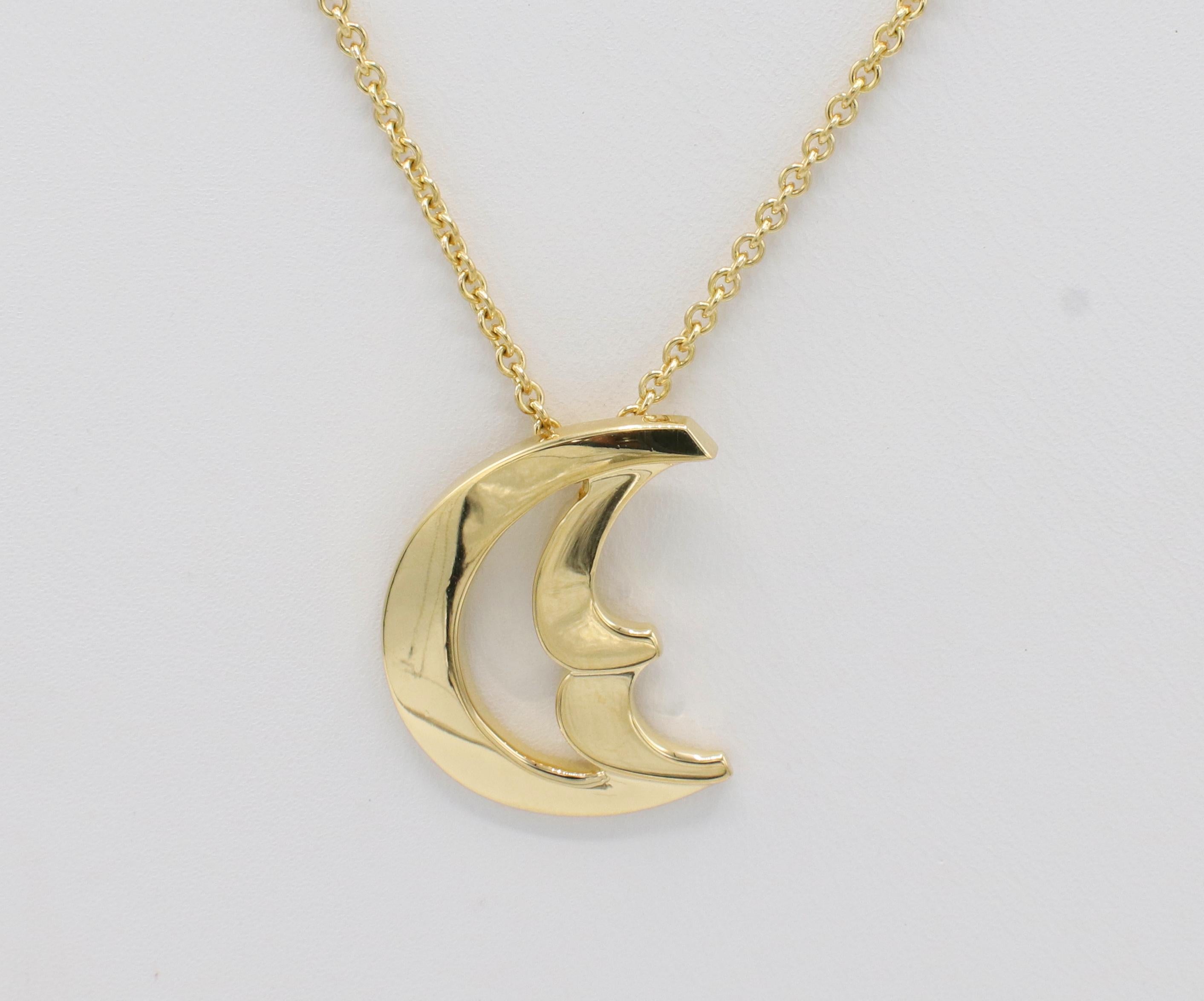 Tiffany & Co. Paloma Picasso 18 Karat Crescent Moon Pendant Drop Necklace 
Metal: 18k yellow gold
Weight: 8.6 grams
Pendant: 21 x 17.5mm
Chain length: 18 inches
Signed: Tiffany & Co. © Paloma Picasso 750