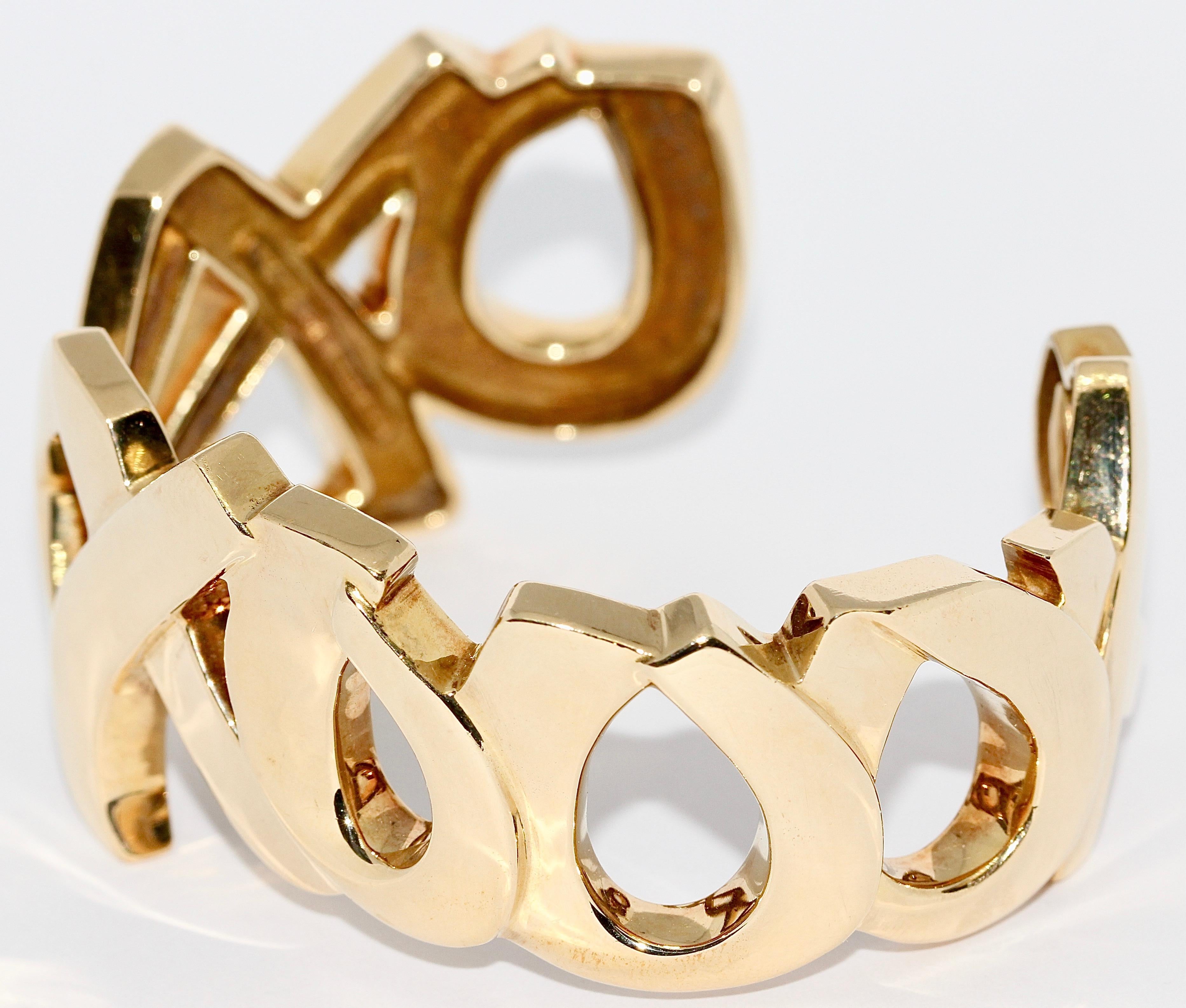 Tiffany & Co. Paloma Picasso Bracelet jonc XO « Love and Kisses » en or 18 carats État moyen - En vente à Berlin, DE