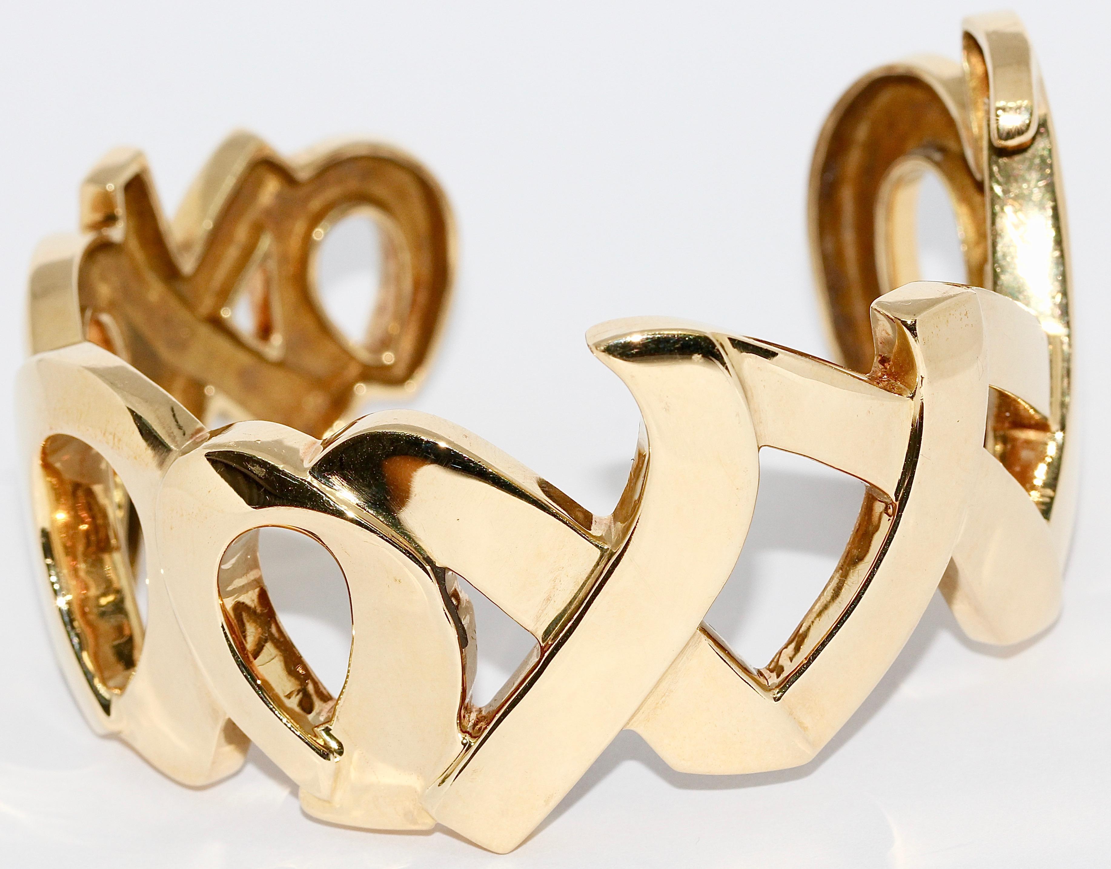 Tiffany & Co. Paloma Picasso Bracelet jonc XO « Love and Kisses » en or 18 carats en vente 1