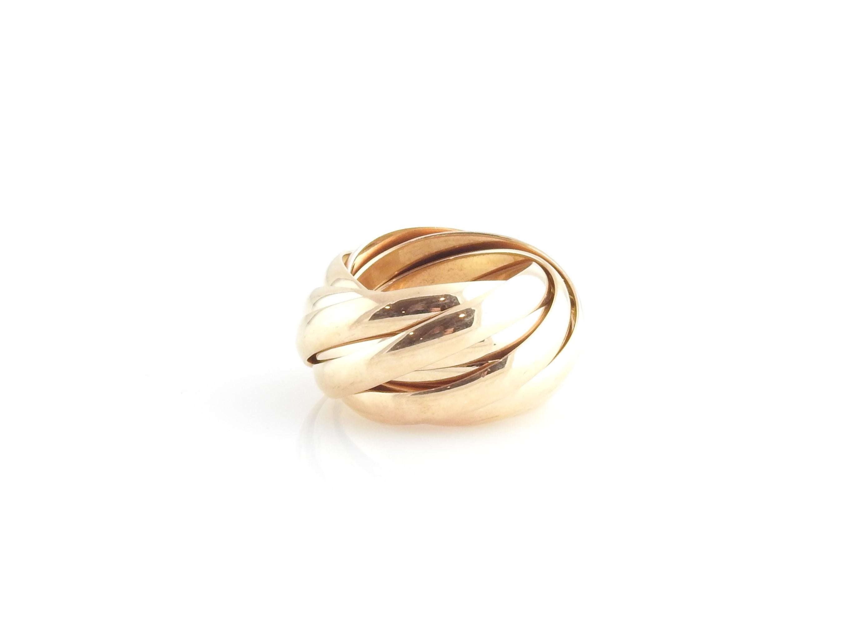 Vintage Tiffany and Co. Paloma Picasso Melody Nine Band Ring Size 6.5

This elegant ring is crafted from nine interlocking bands beautifully detailed in 18K yellow gold. Each band measures 4 mm.

Ring Size: 6.5

Weight: 18.3 dwt. / 28.5