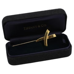 Tiffany & Co. Paloma Picasso 18 Karat Yellow Gold X Stick Pin Brooch 1983