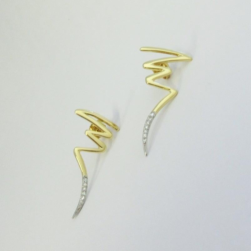 Round Cut TIFFANY & Co. Paloma Picasso 18K Gold Diamond Scribble Earrings For Sale