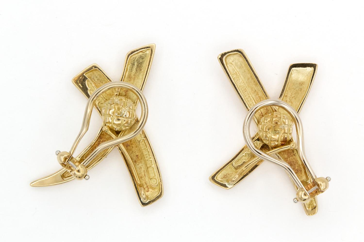 Contemporary Tiffany & Co. Paloma Picasso 18k Gold Graffiti X Kiss Large Earclip Earrings