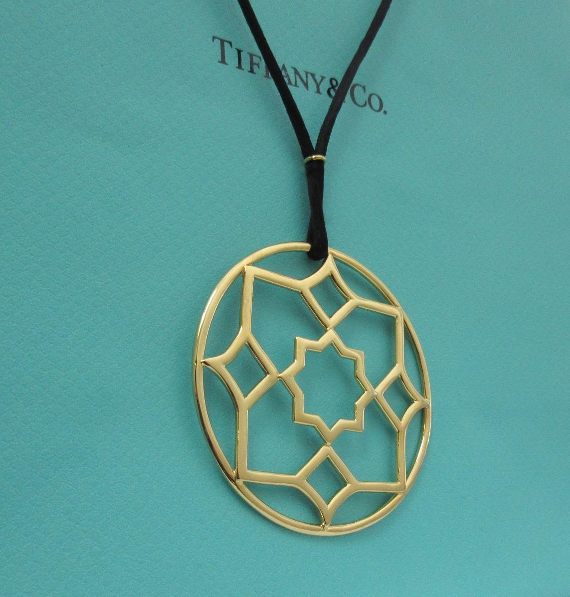 TIFFANY & Co. Paloma Picasso 18K Gold Marrakesh Pendant Necklace Extra Large In Excellent Condition In Los Angeles, CA