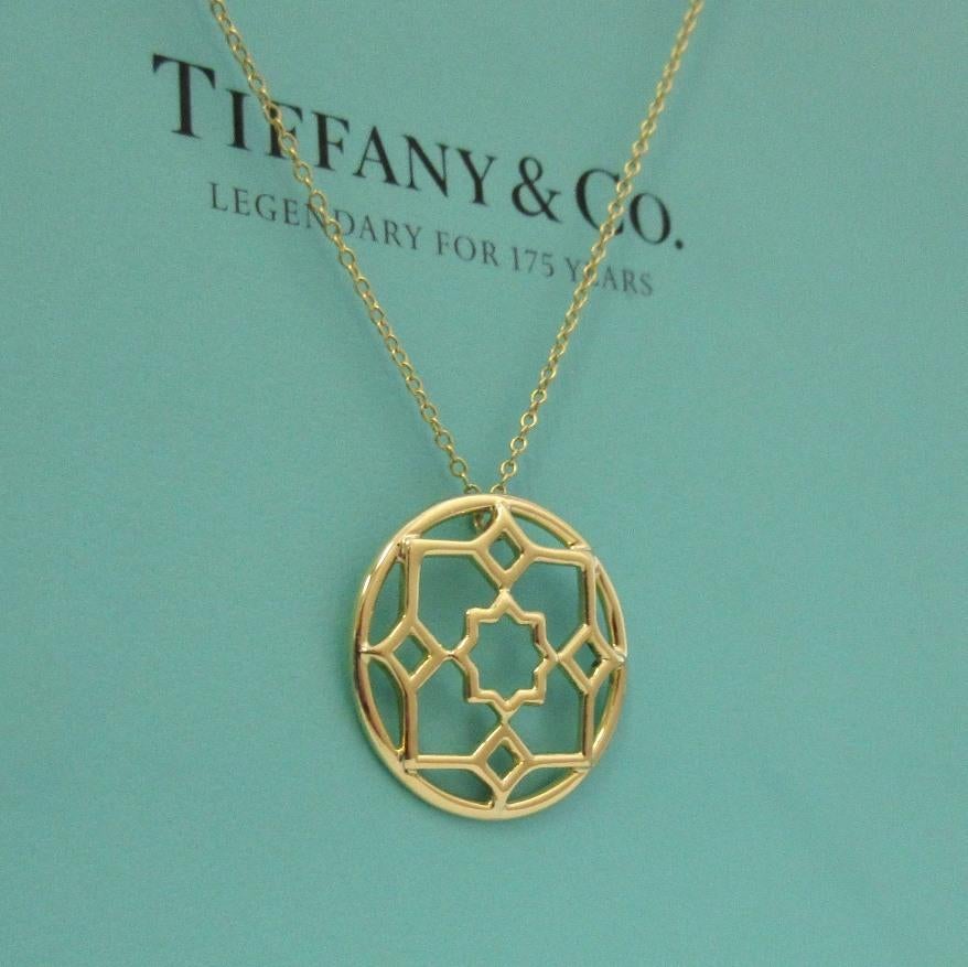 TIFFANY & Co. Paloma Picasso Collier pendentif Marrakech en or 18 carats en vente 2