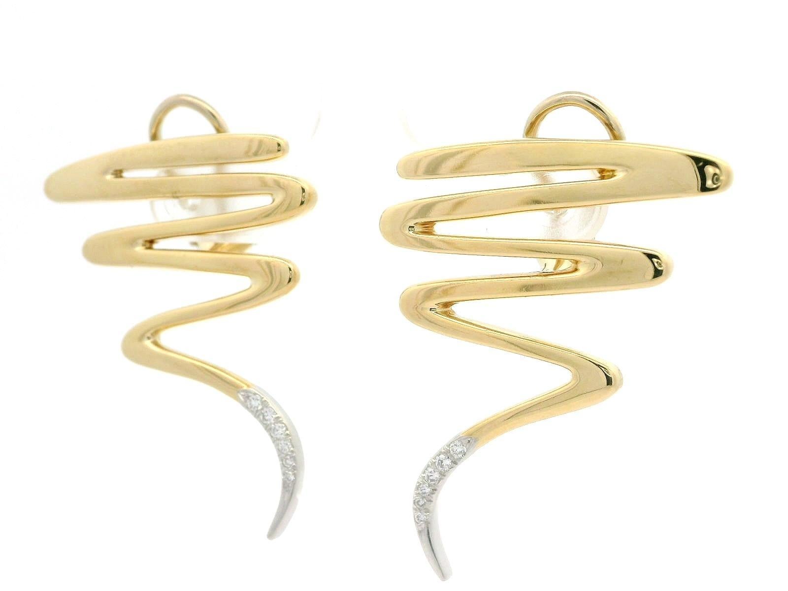 Tiffany & Co. Paloma Picasso 18k Gold Platinum 0.15ctw Diamond Zig Zag Earrings In Excellent Condition For Sale In Montclair, NJ
